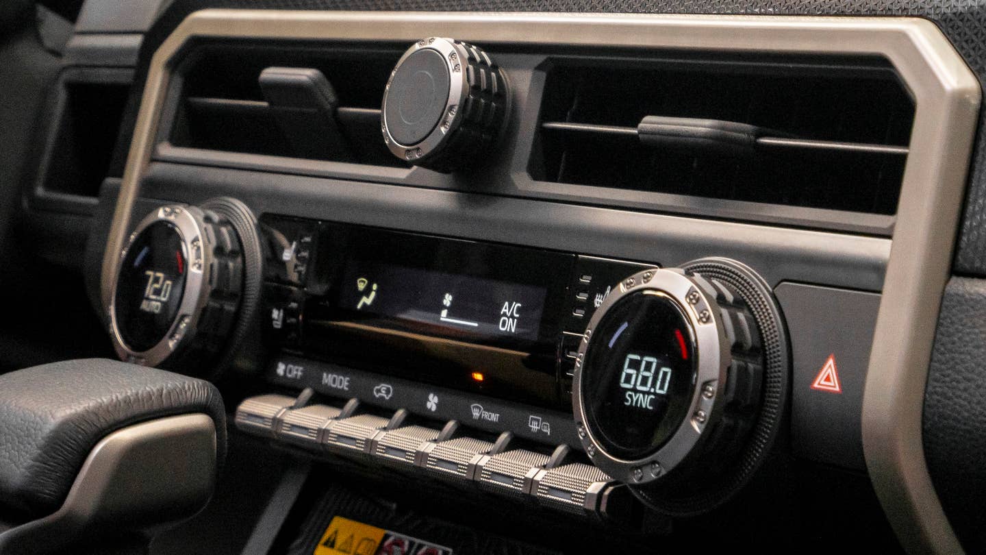 2025 Toyota 4Runner center console buttons