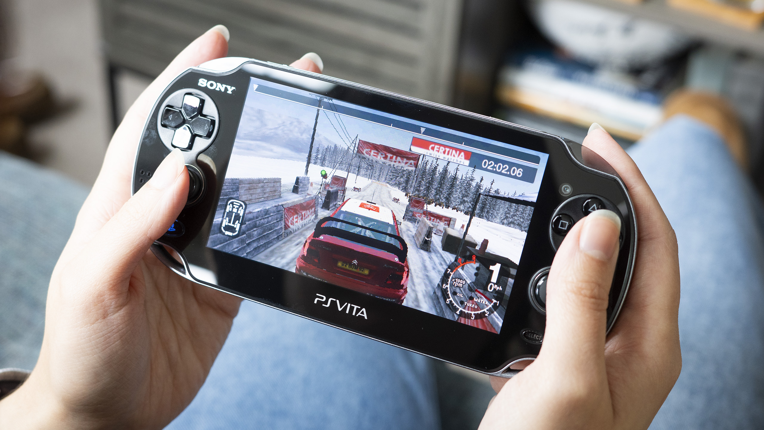 How a Really Annoying Glitch Ruins One of the PSP’s Best Racing Games