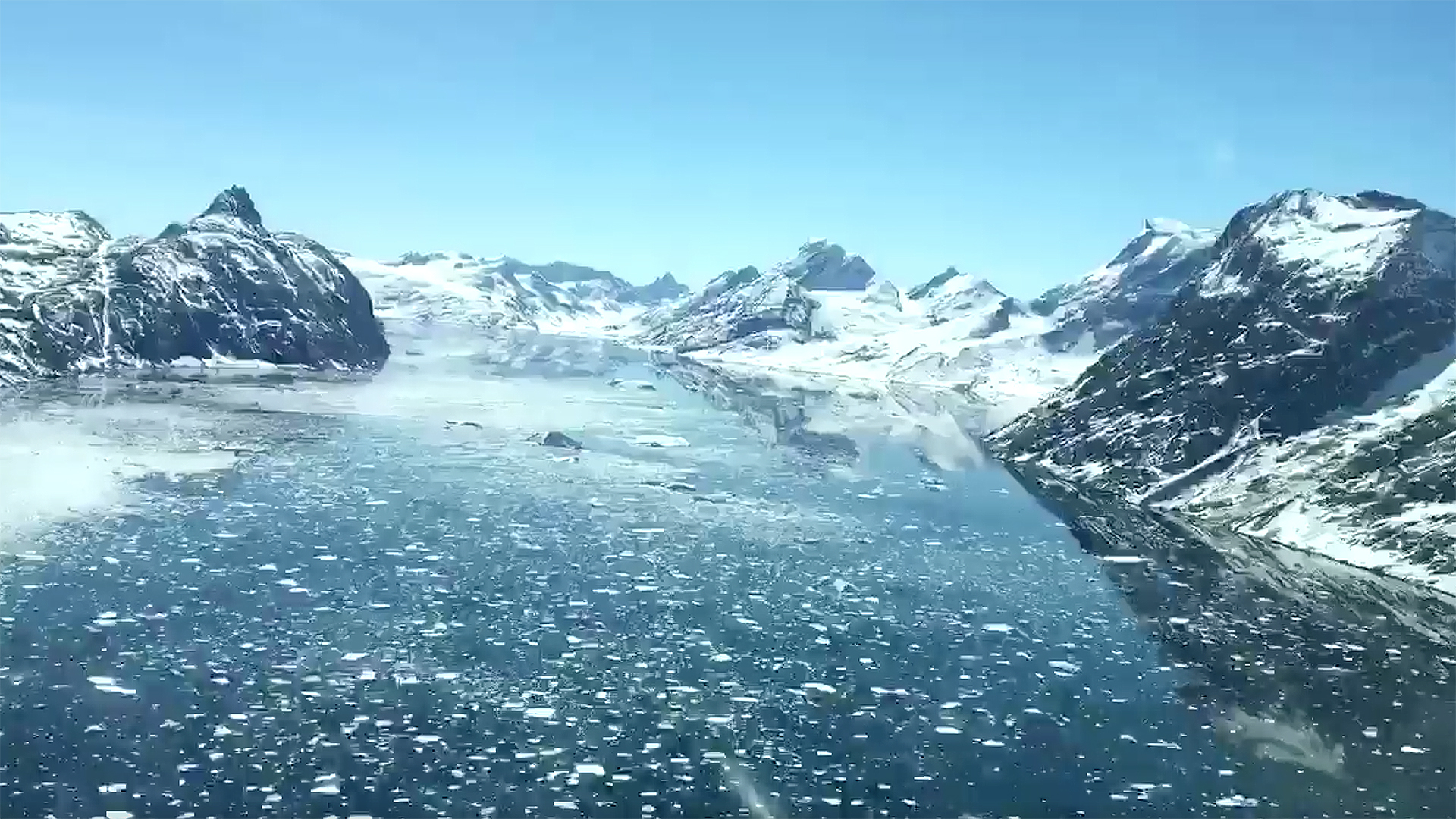 Watch This Gorgeous Time Lapse Of A P-3s Voyage Over Greenland’s Glaciers