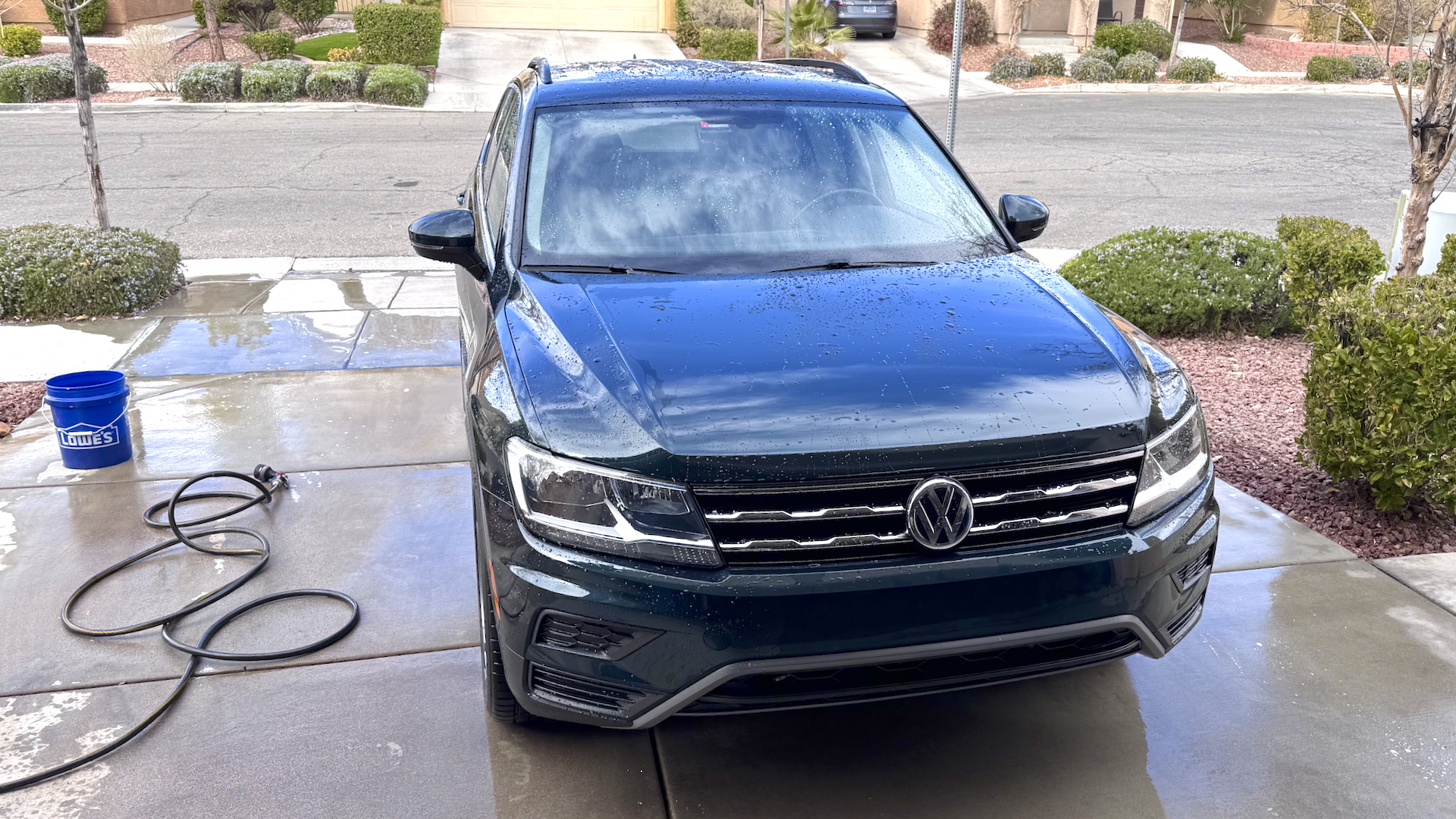 freshly washed tiguan