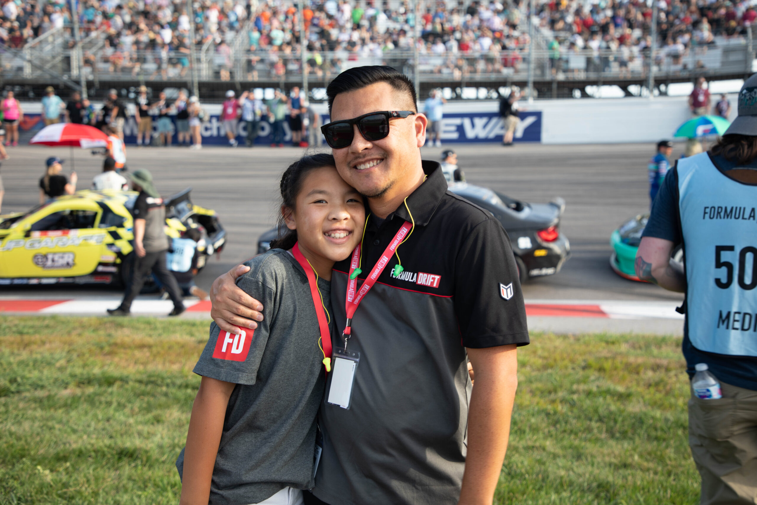 with oldest daughter at FD STL 2021, she came to volunteer - photo - Teo Corrales_