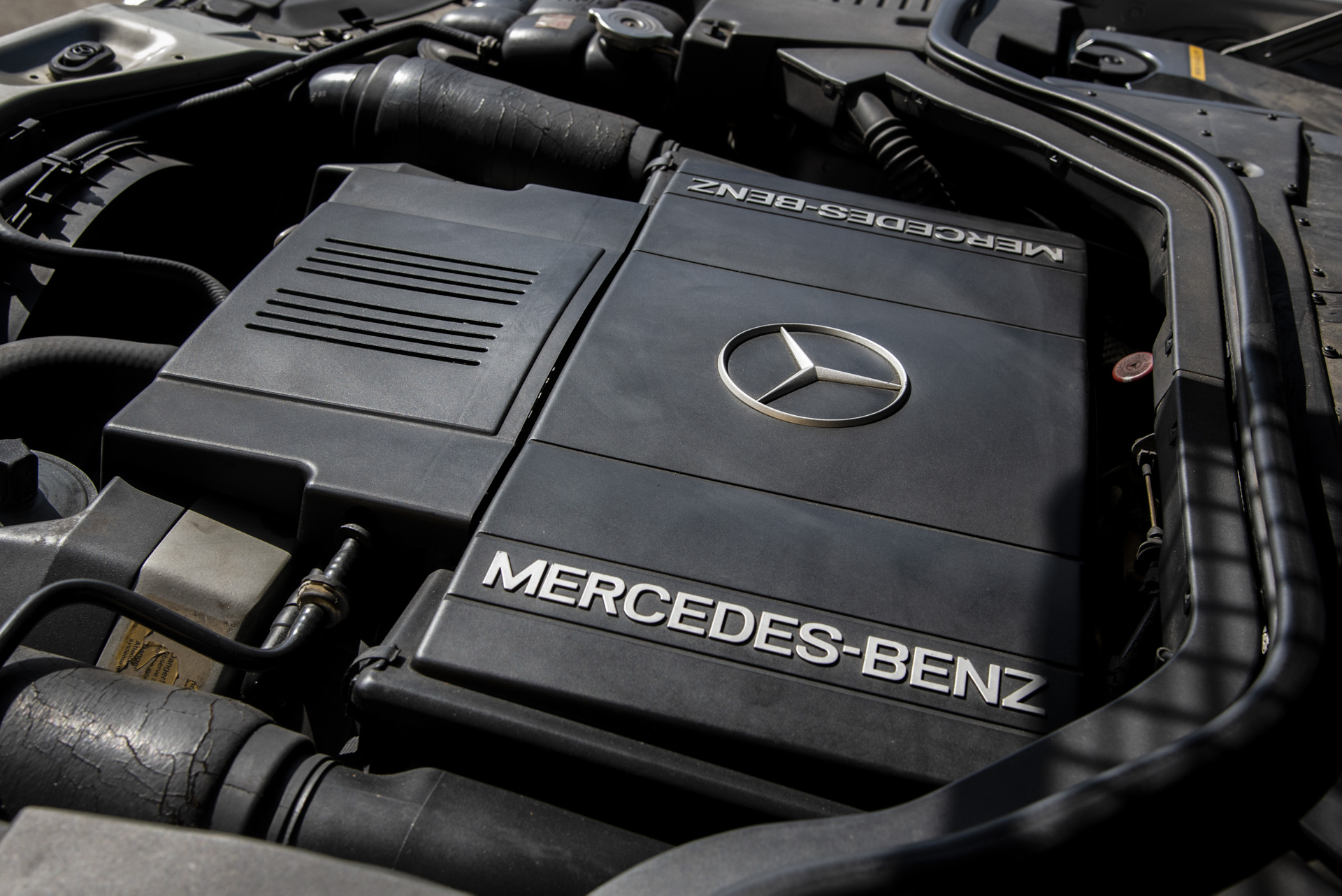 Mercedes W140 engine
