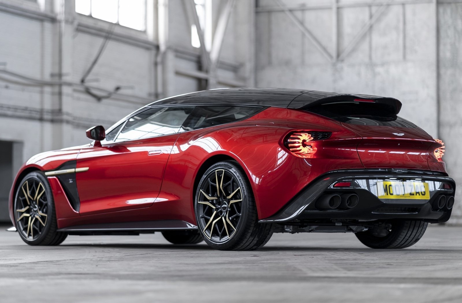 aston martin vanquish zagato shooting brake