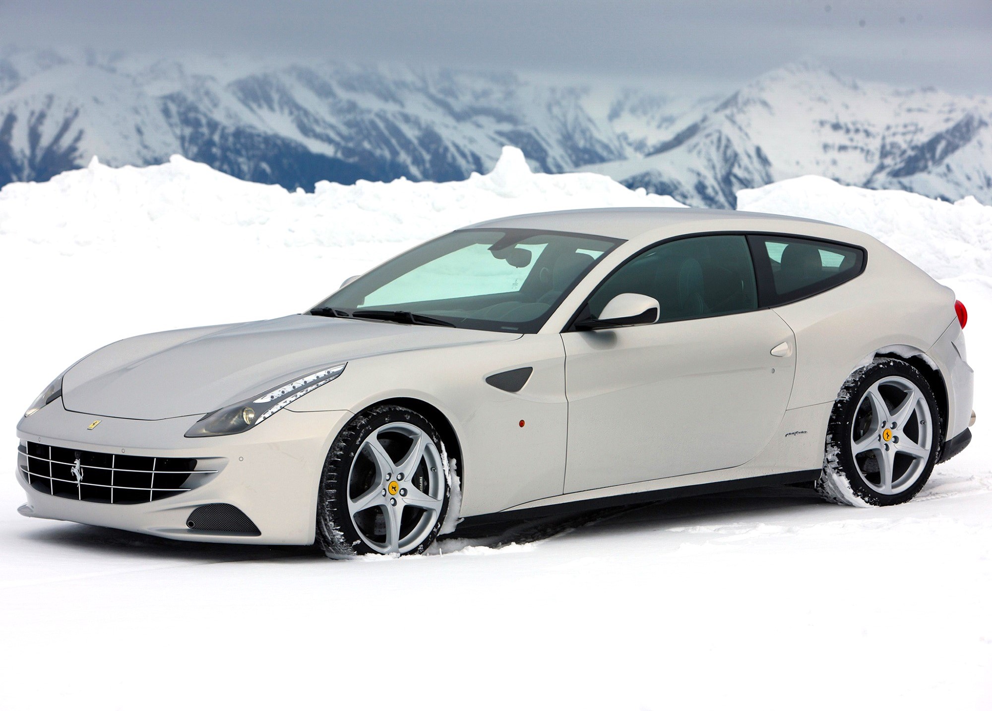 ferrari ff shooting brake