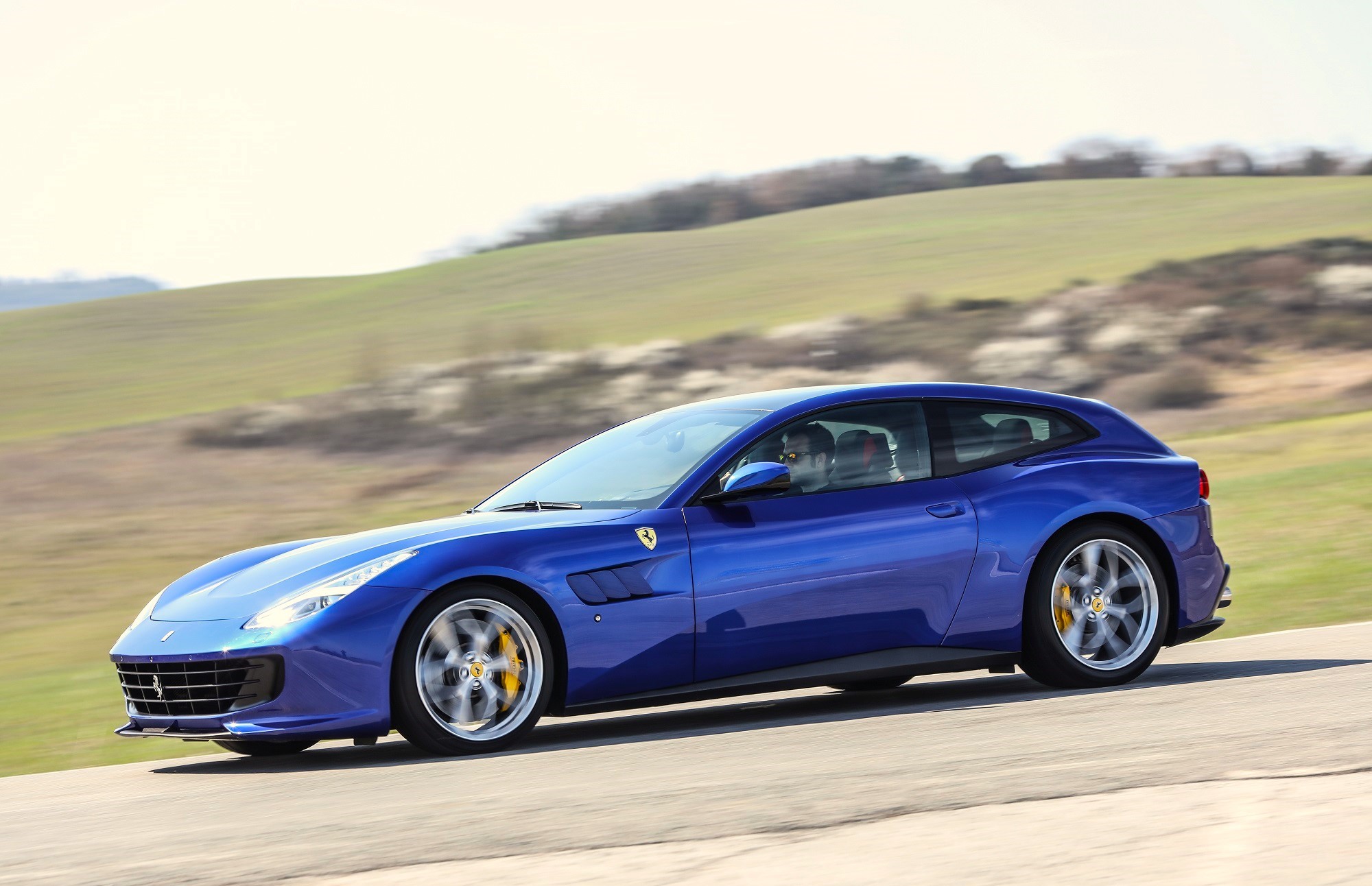 Ferrari GT4CLusso shooting brake