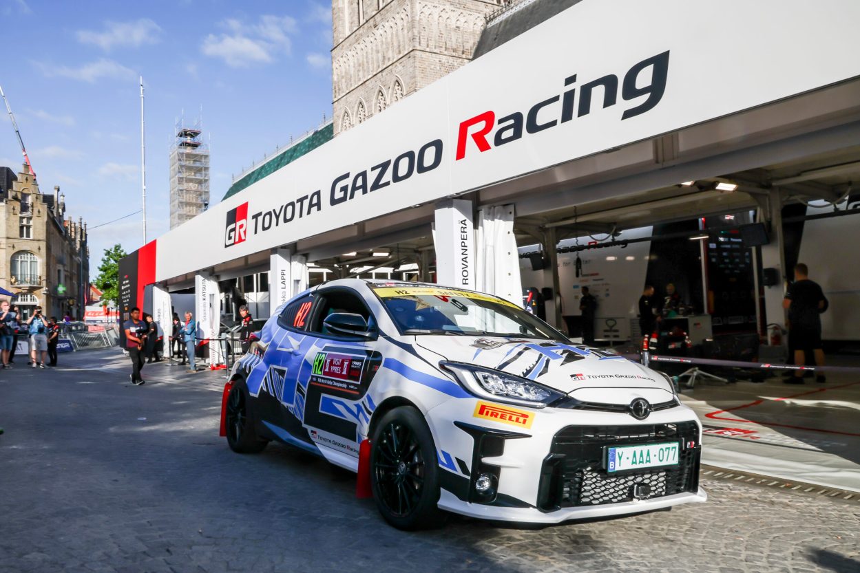 Watch a Hydrogen-Burning Toyota GR Yaris Rip Through Some Rally Stages