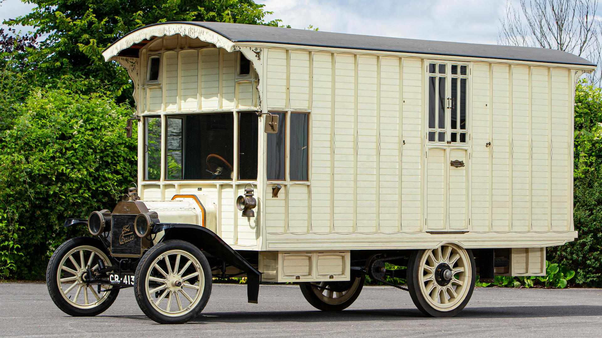 1914 Ford Model T camper