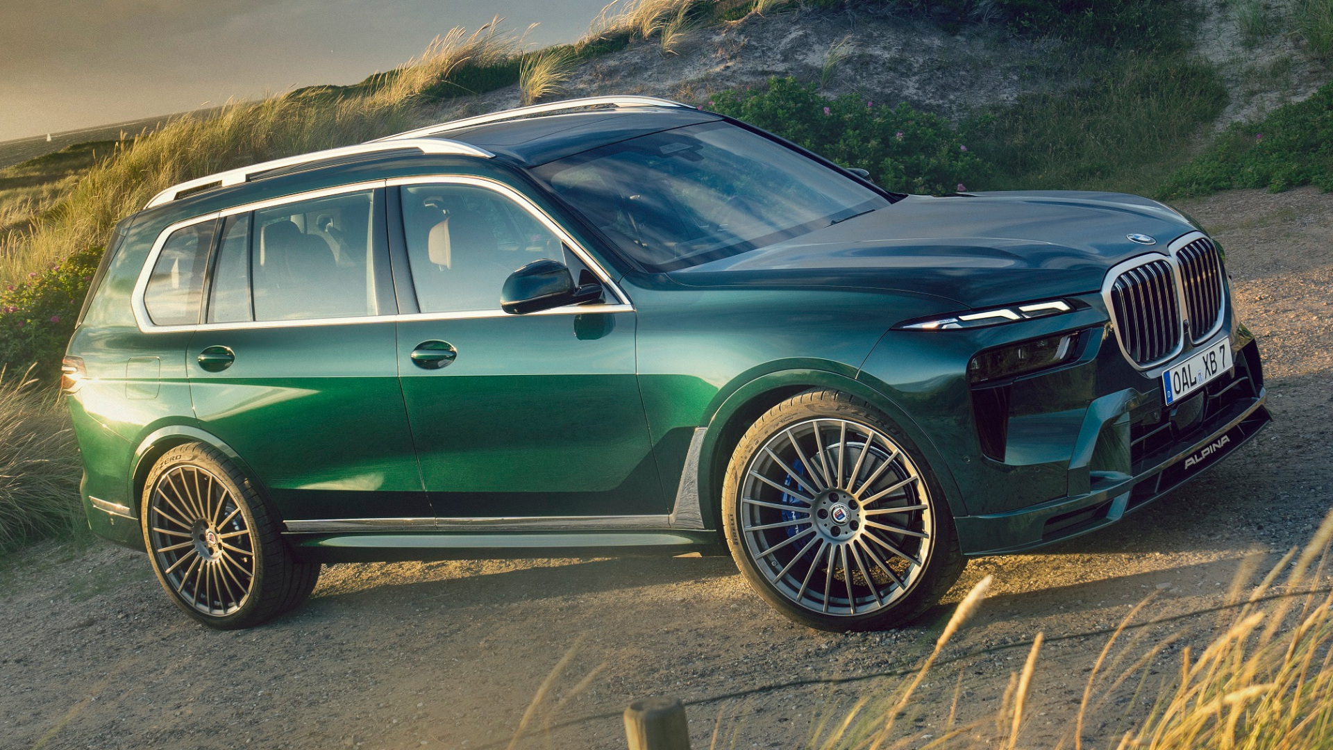 2023 BMW Alpina XB7: 630 HP, Fancy Suspension, and a $145,995