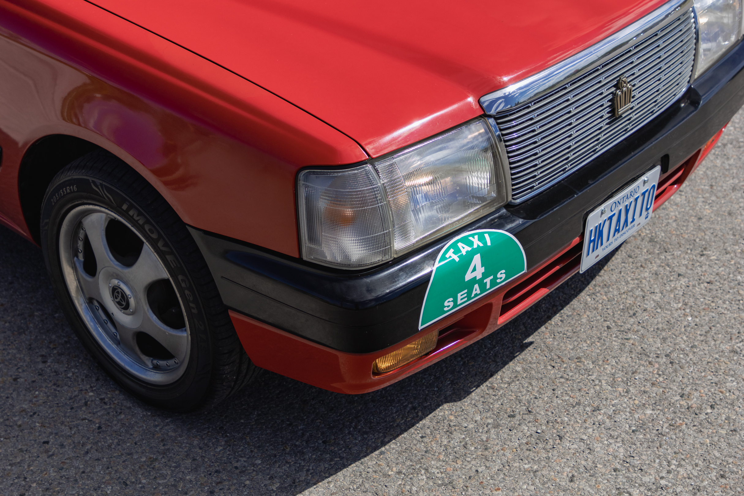 1997 Toyota Crown Comfort Hong Kong Taxi Review: Takes Me