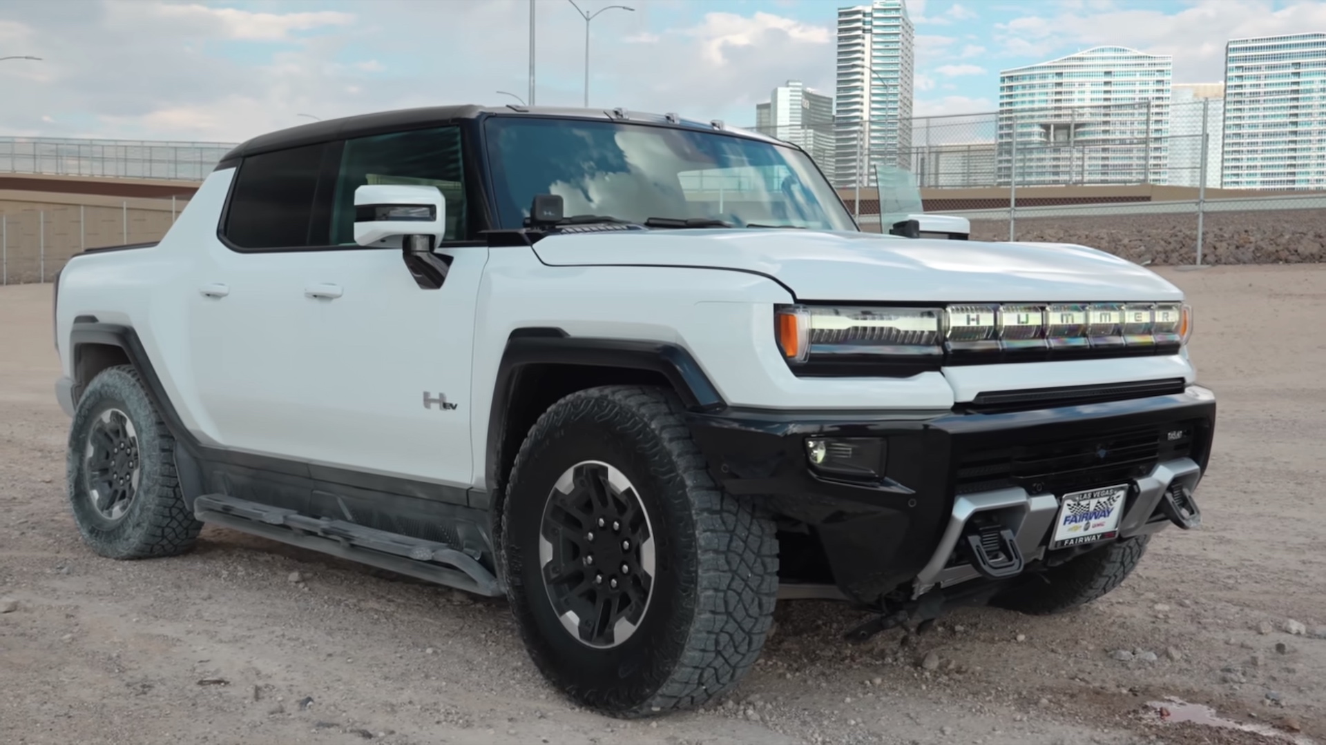 Wrecked 2022 GMC Hummer EV Edition 1