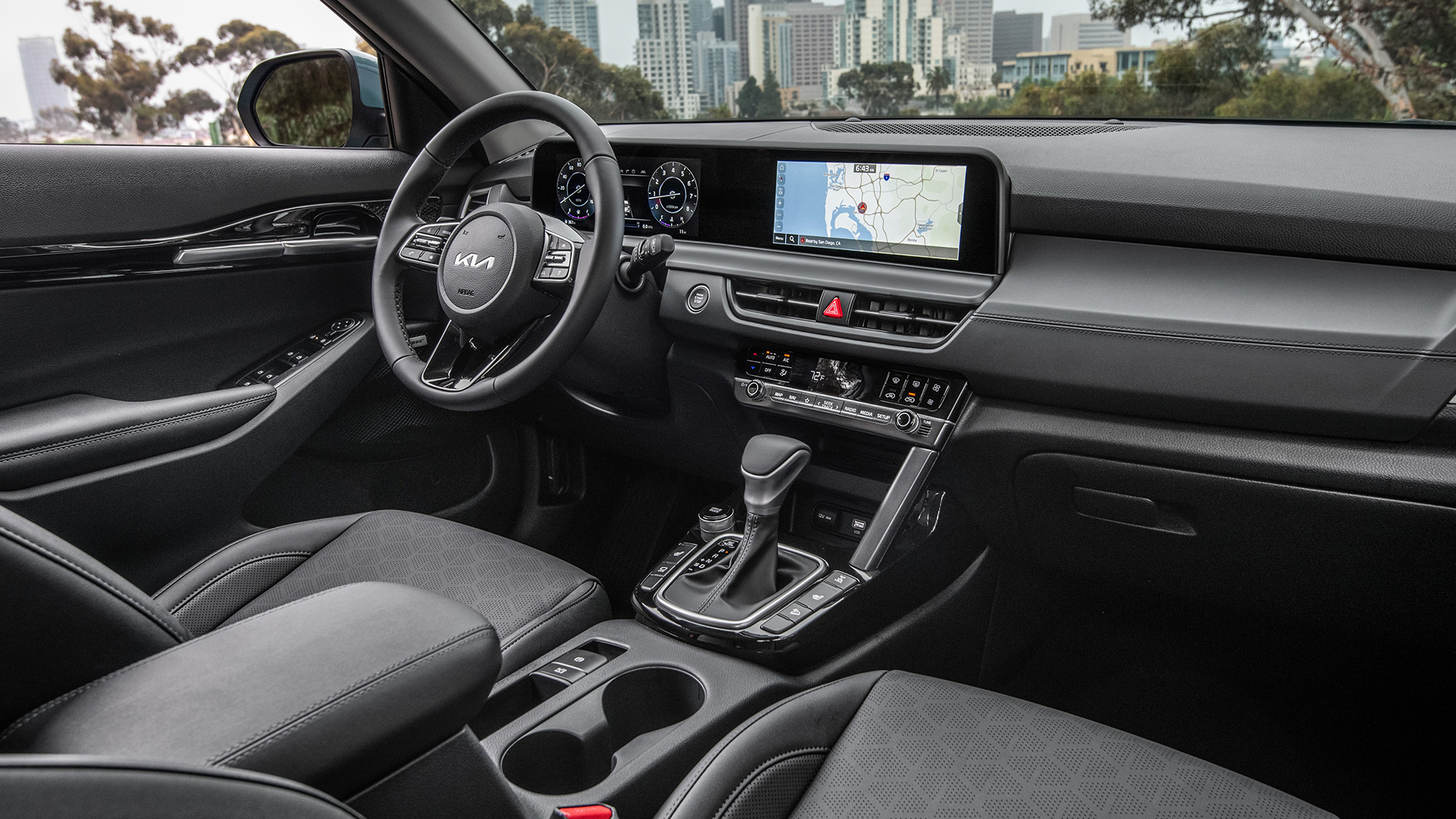 2024 Kia Seltos Interior