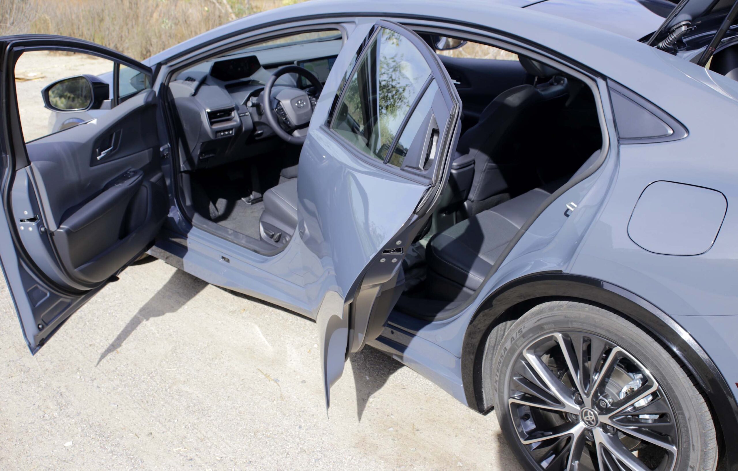 2023 toyota prius first drive doors