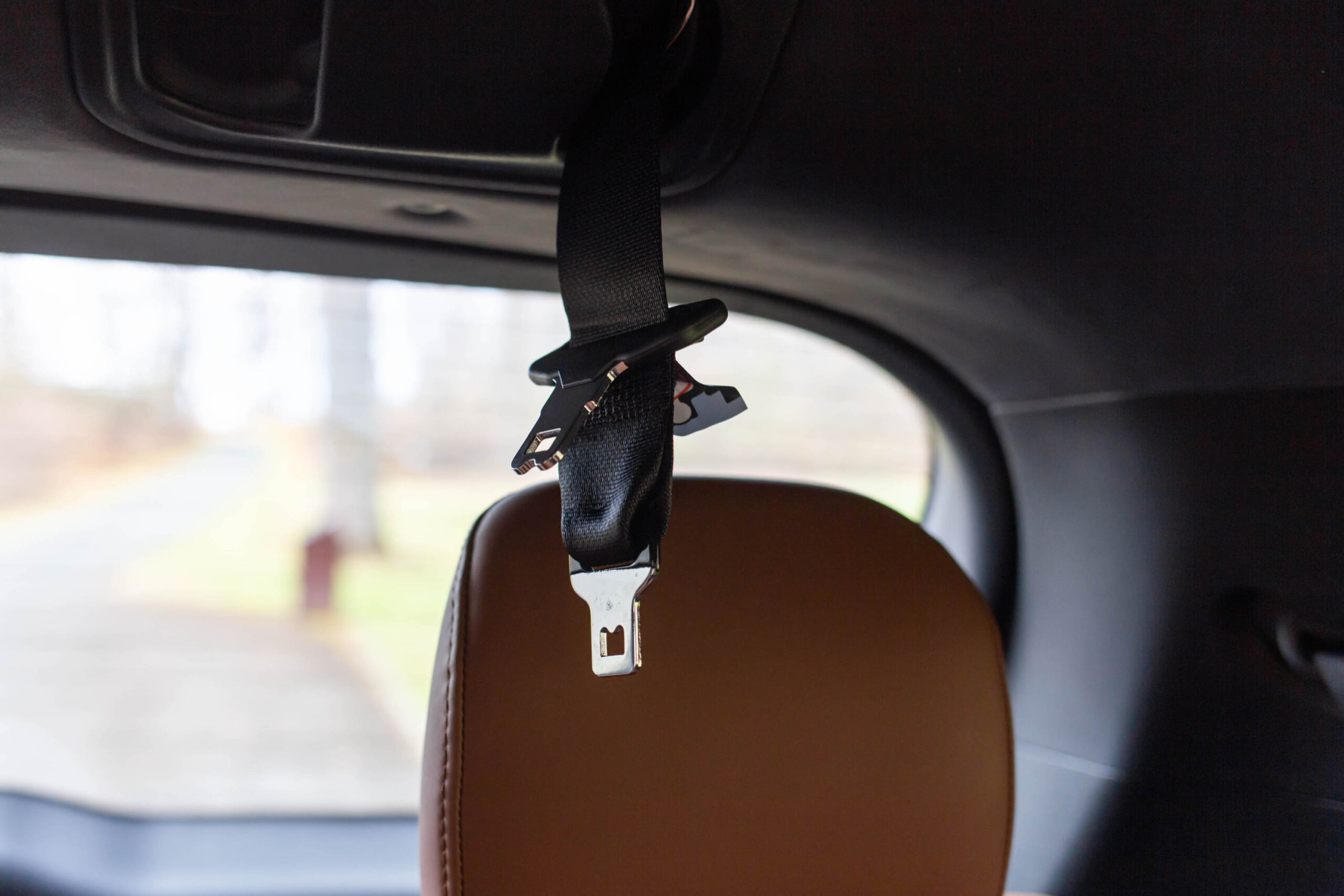 The 2023 Kia Telluride Has a Smart Solution for a Dumb Seat Belt Problem