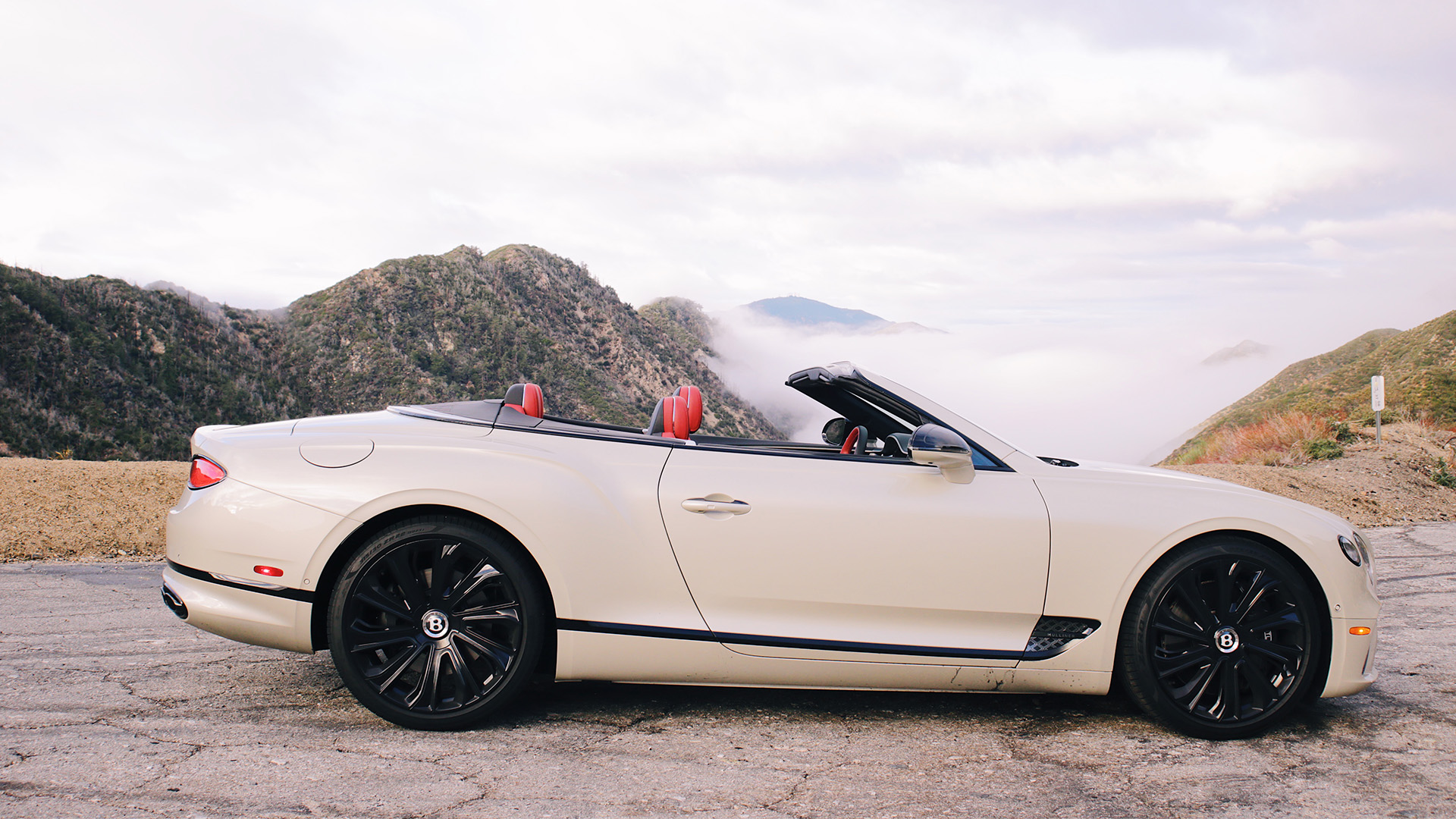 2022 bentley continental gtc mulliner exterior side
