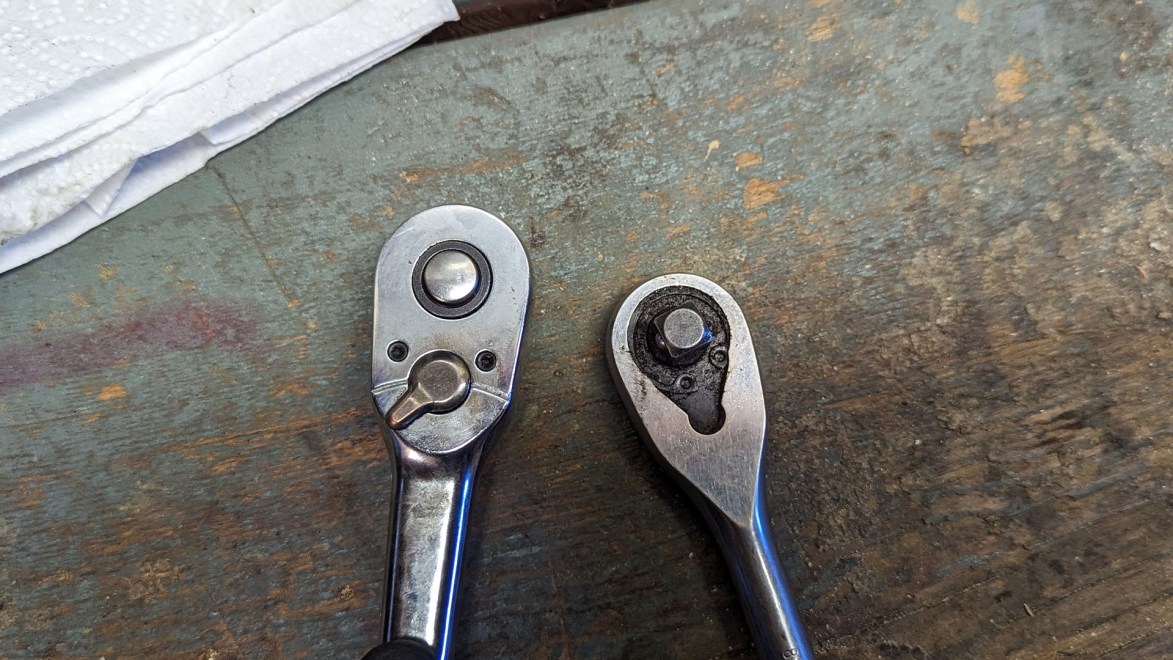 Here's How to Clean a Ratchet