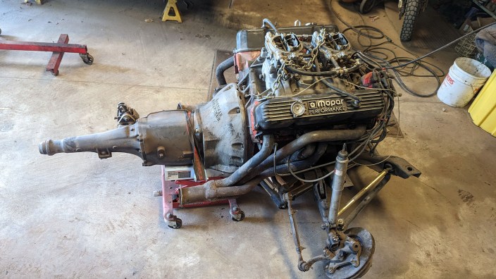 Engine Hug Here's How to Use an Engine Hoist