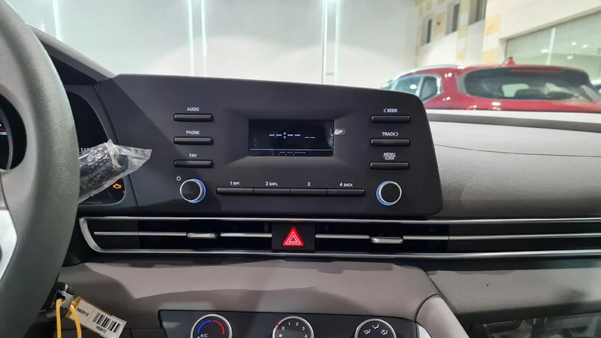 2021 Hyundai Elantra without a touchscreen