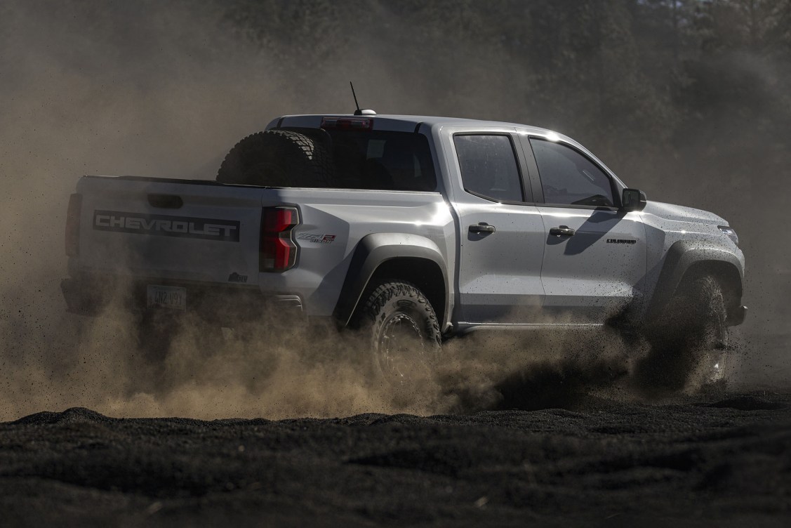 2024 Chevy Colorado ZR2 Bison Rocks 35s and More Multimatic Suspension ...