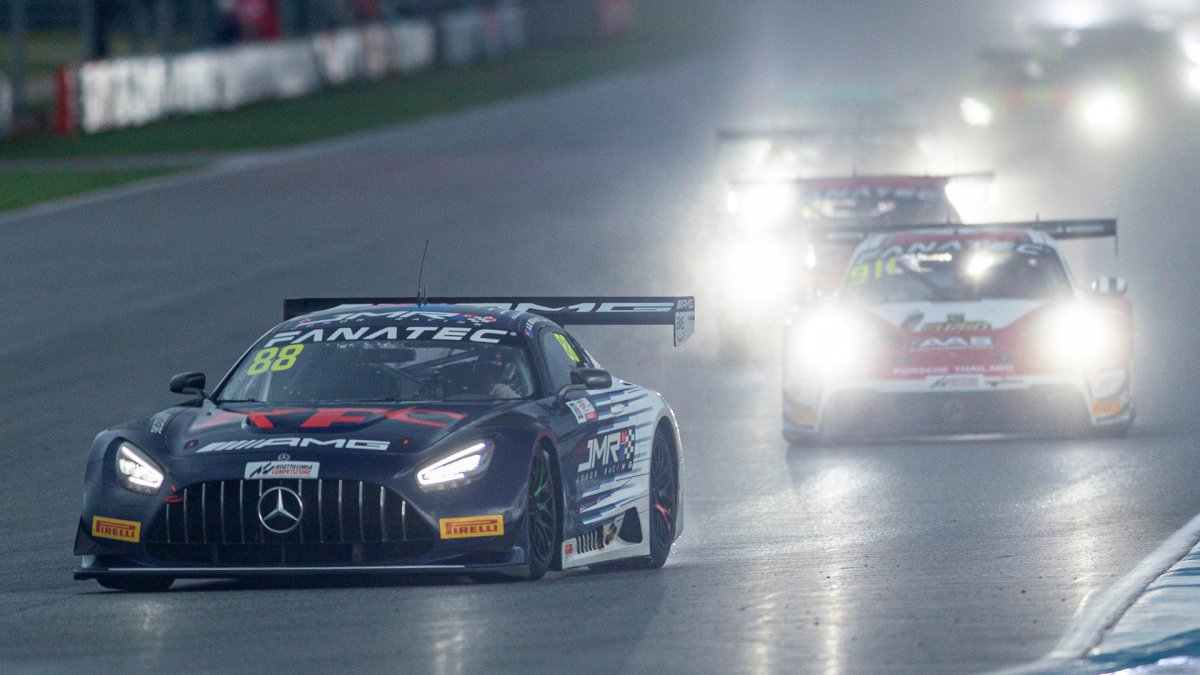 GT3 Driver Wins Race in 14th Place After Every Single Car Ahead Gets ...