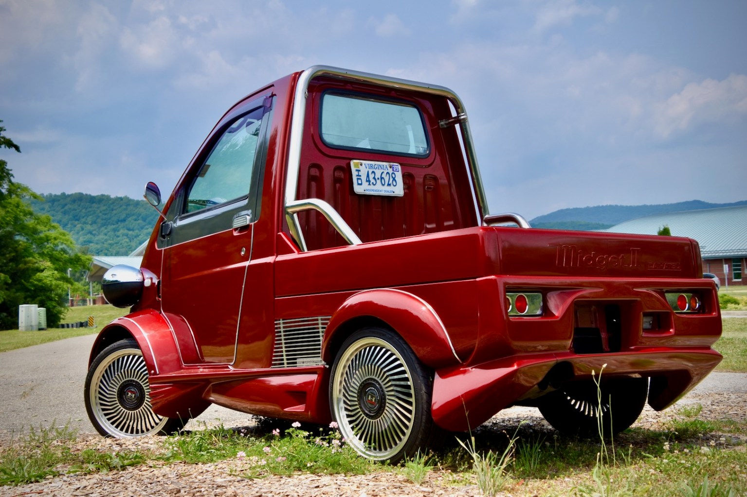Miodget 1996 Daihatsu Midget II Review: The Antithesis of the American Pickup