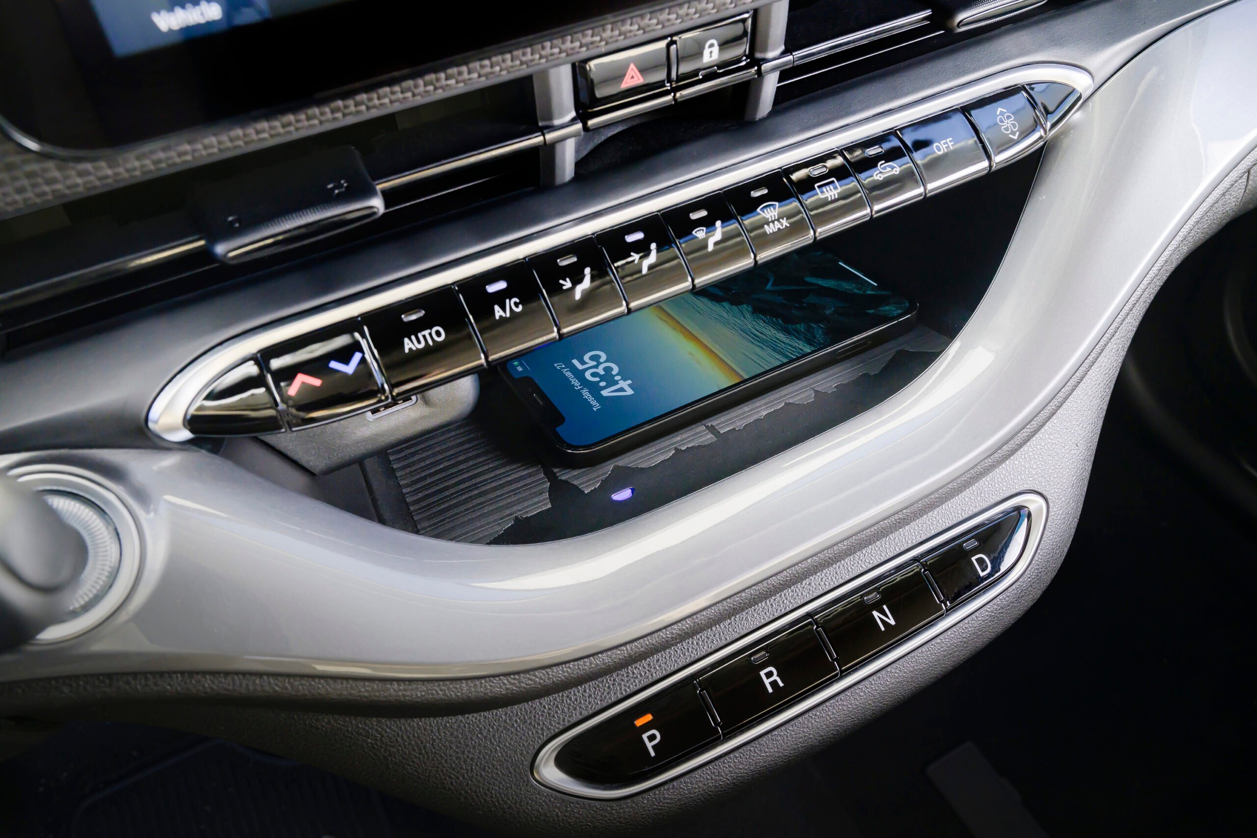 2024 Fiat 500e Inspired By Music charging pad