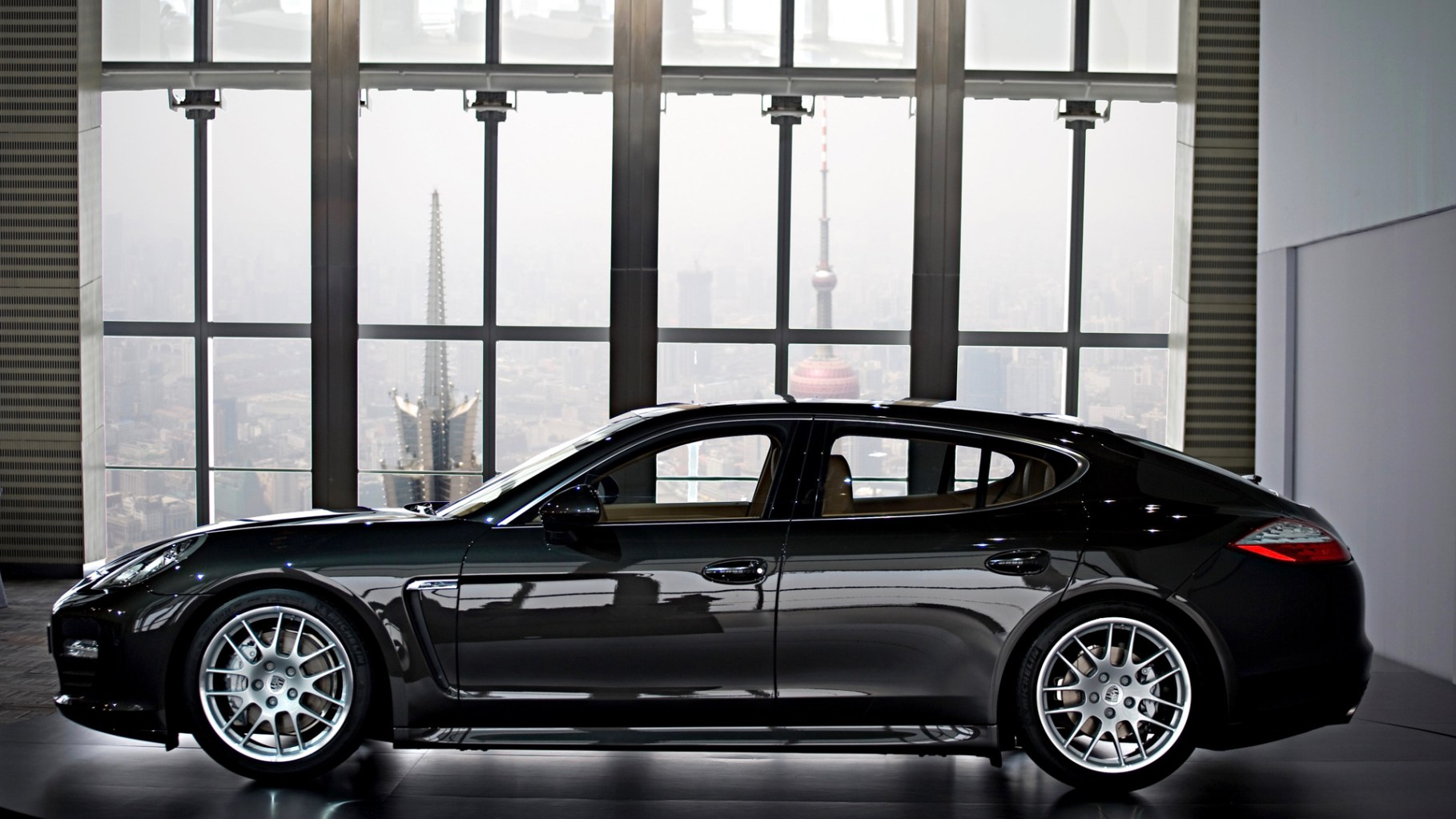 Terrific Porsche Panamera 1st Gen Images