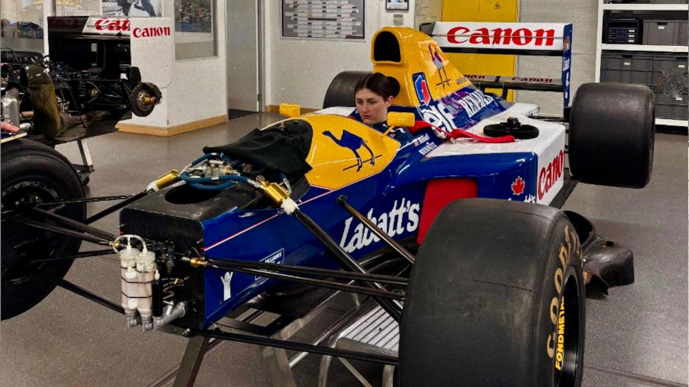 Lia Block Is Racing Nigel Mansell's Title-Winning F1 Car Up the ...
