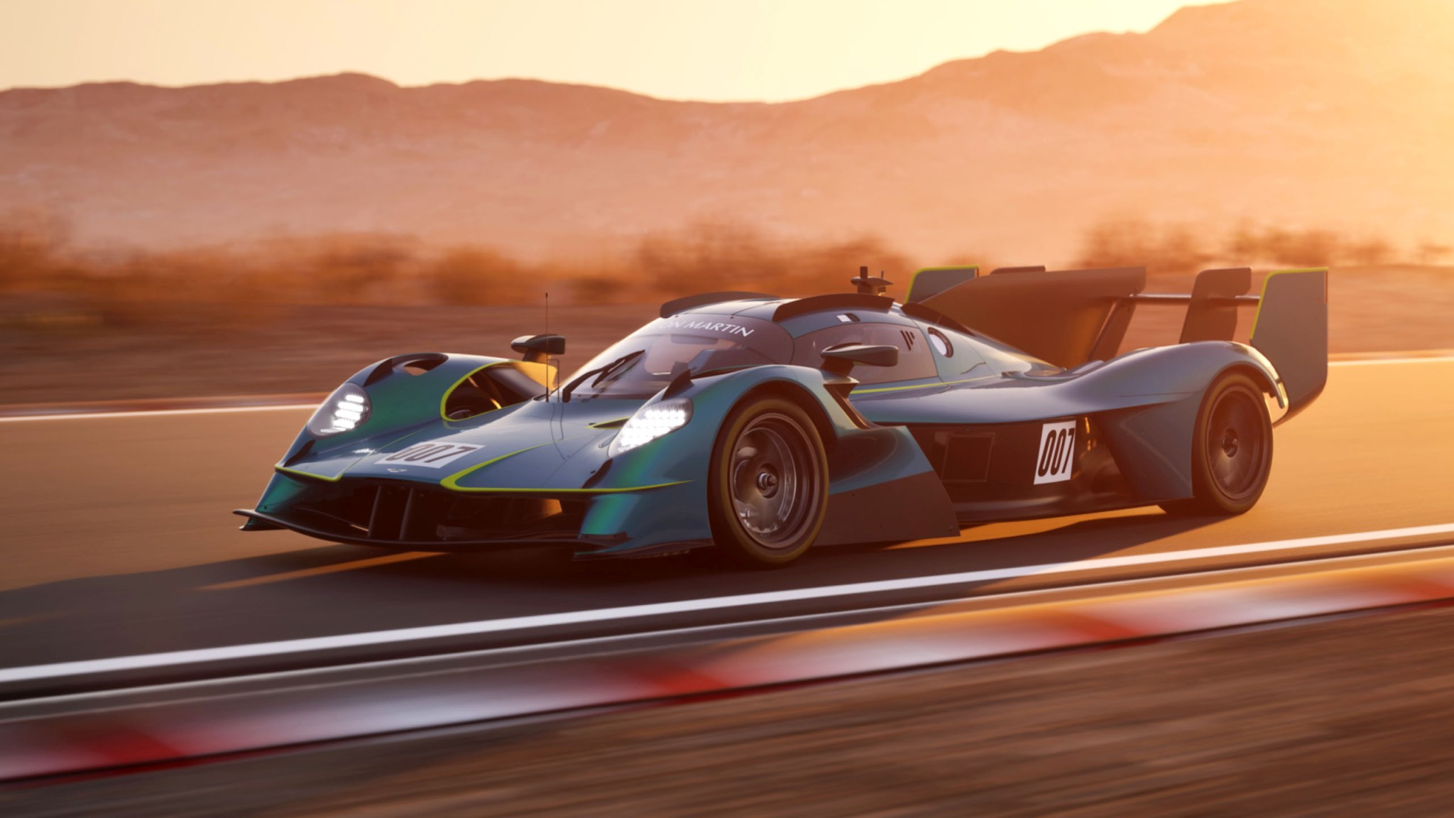 Aston Martin Valkyrie LM за .5 млн: Мощности меньше, цена – космос!