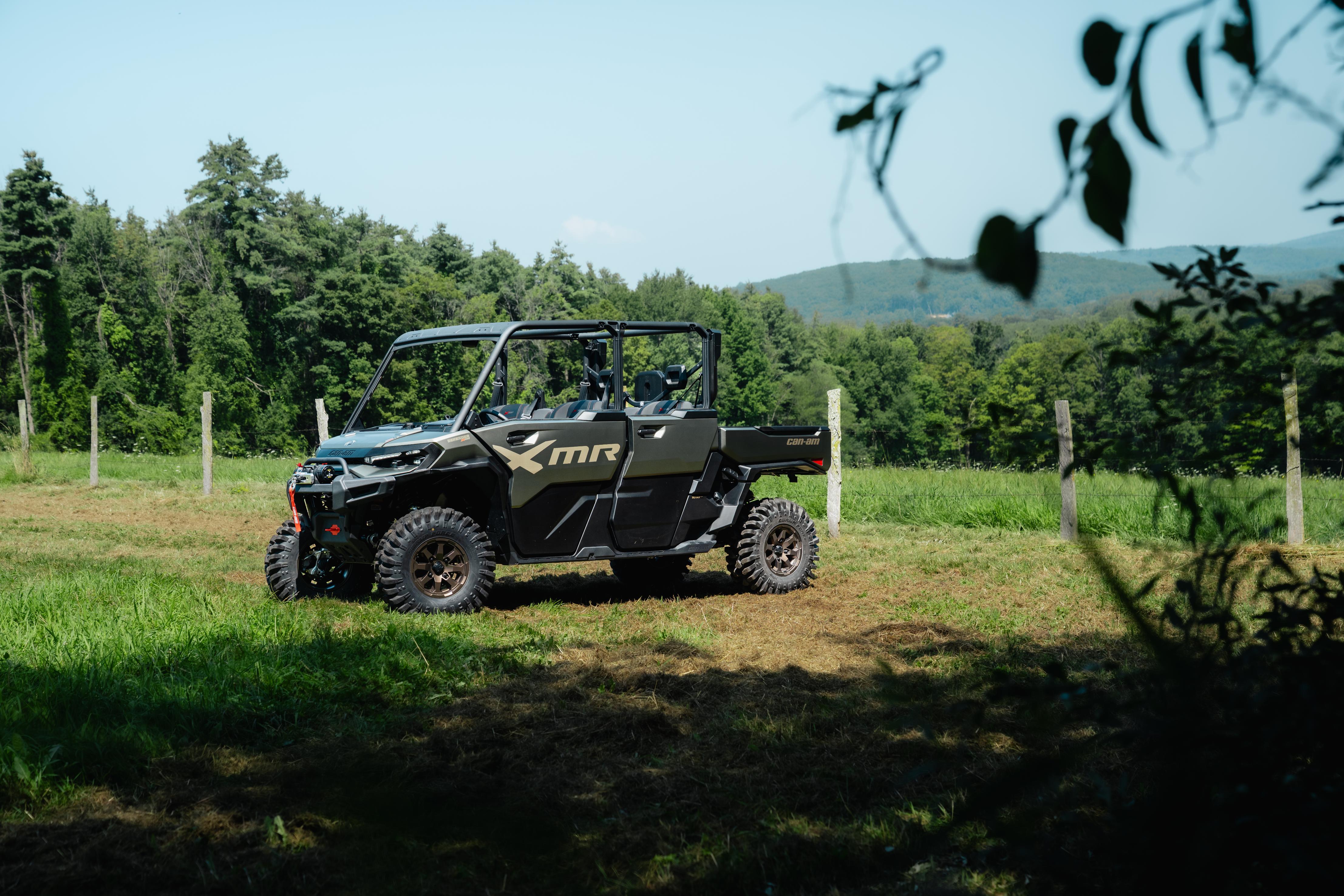 2026 Can-Am Defender Further Proves That UTVs Are Just Cars At This Point 2026 Can-Am Defender Further Proves That UTVs Are Just Cars At This Point