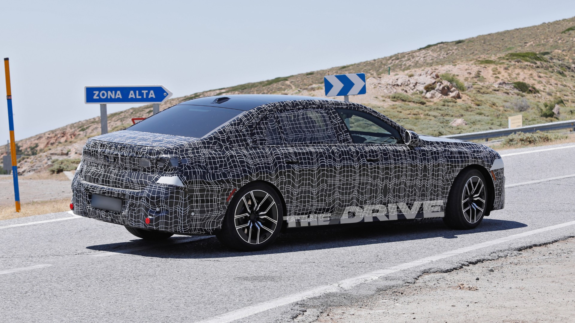 2027 BMW 7 Series Spy Photo