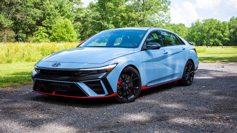 Hyundai Elantra N front three quarter