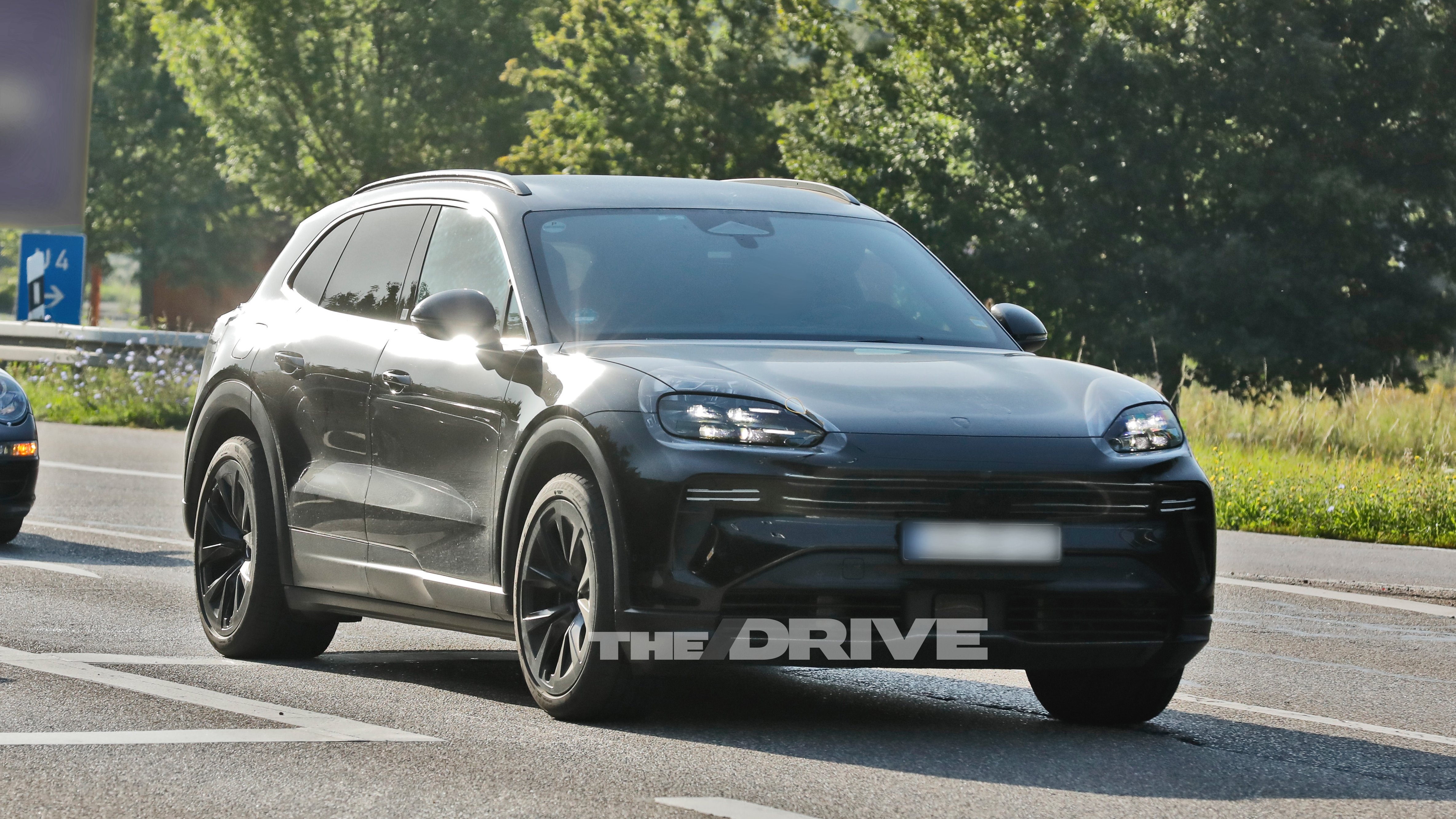2027 Porsche Cayenne EV Spy Photo
