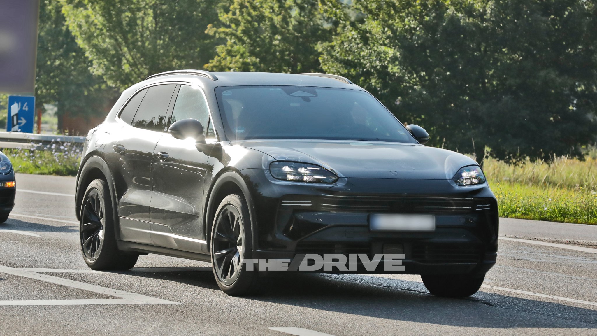 2027 Porsche Cayenne EV Spy Photo