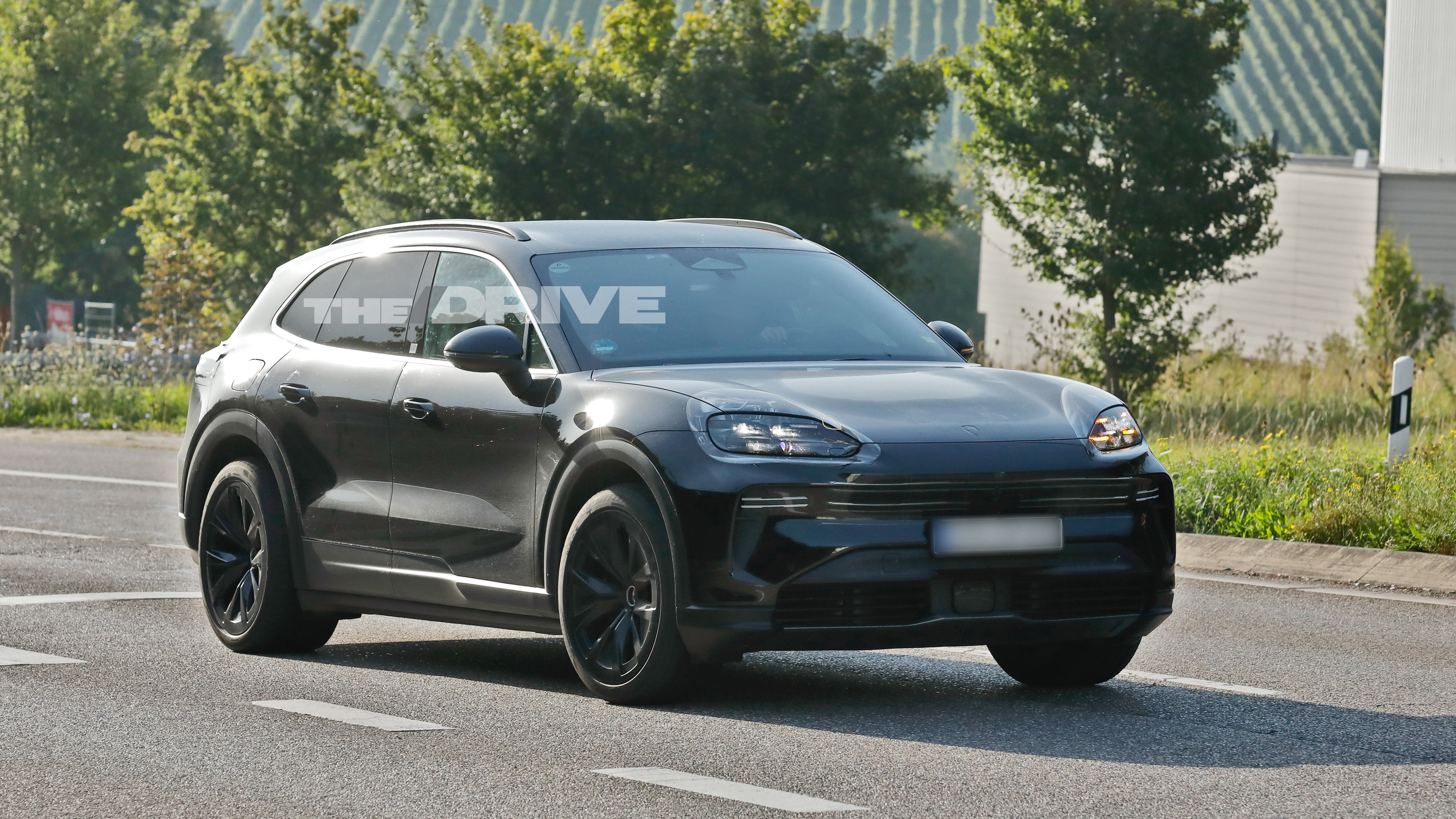 2027 Porsche Cayenne EV Spy Photo