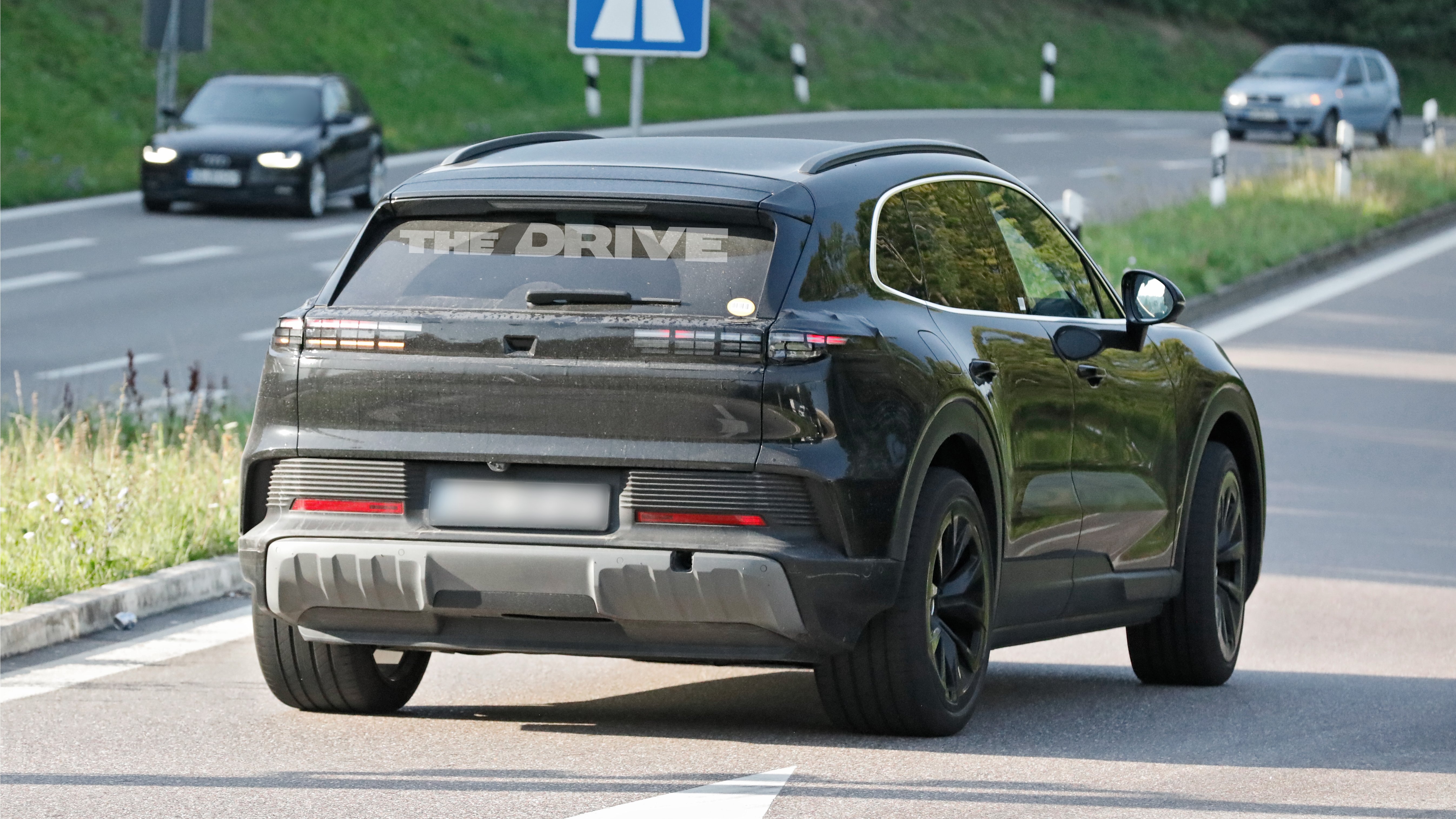 2027 Porsche Cayenne EV Spy Photo