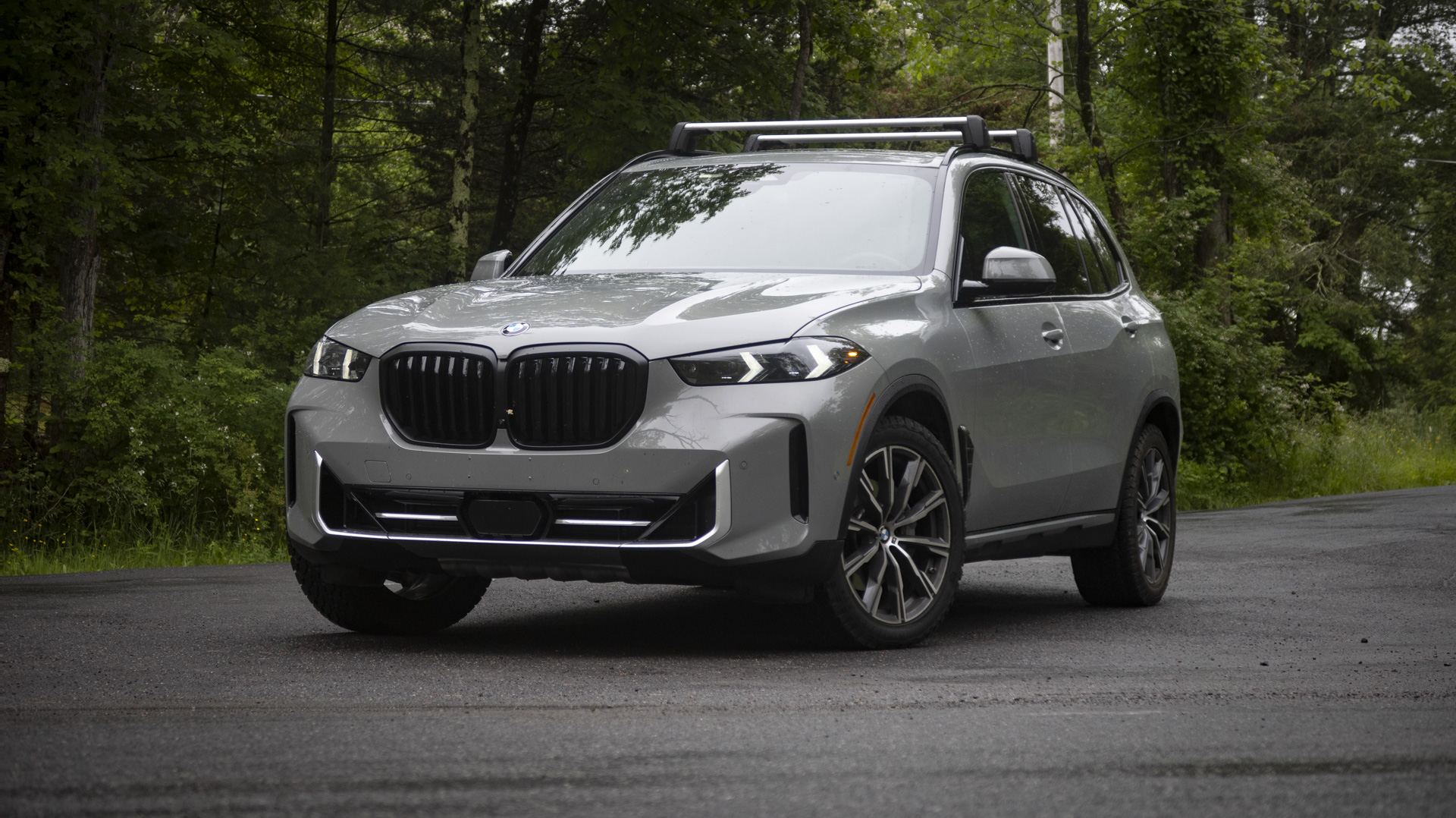BMW X5 front.