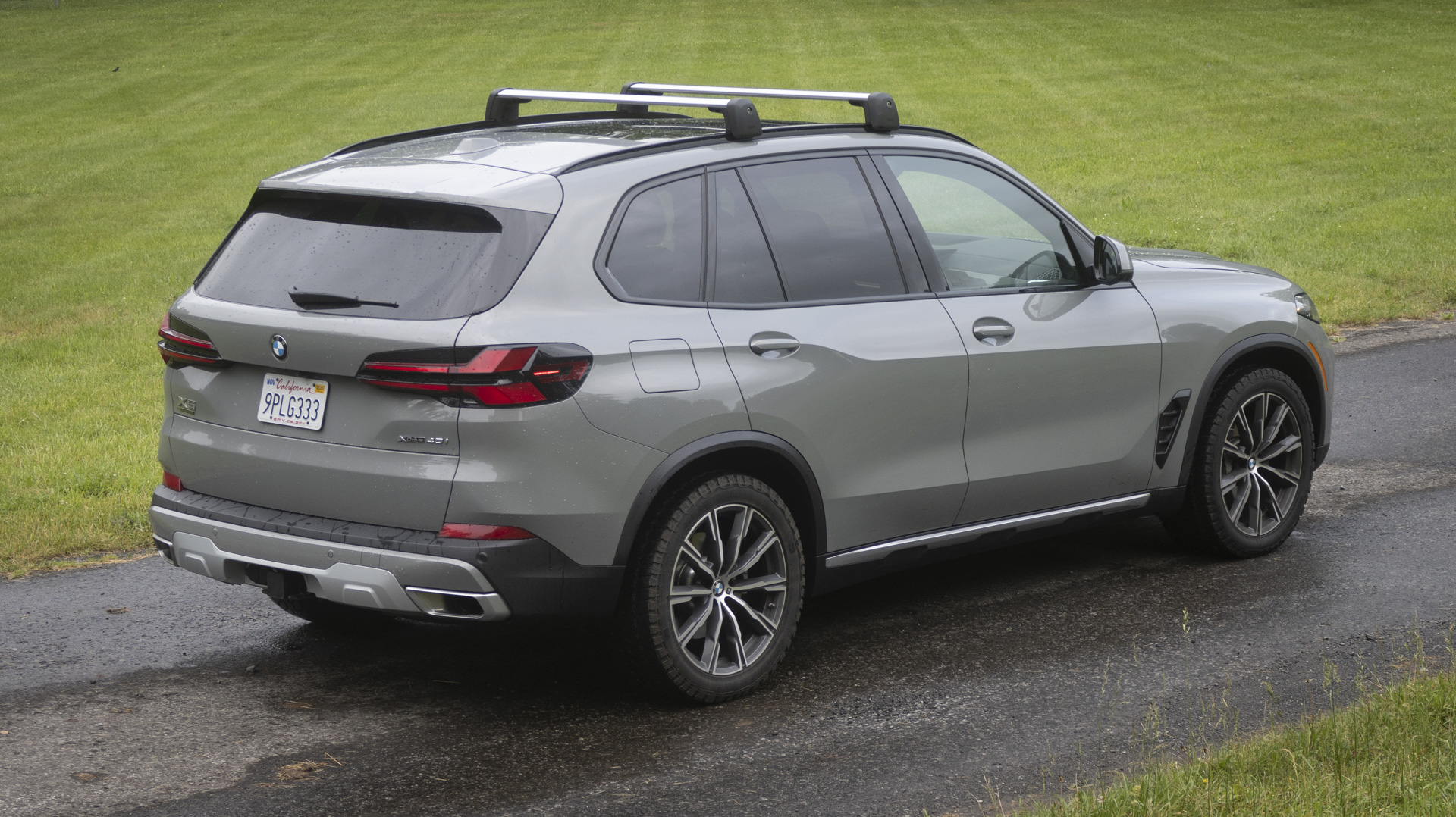 X5 rear three-quarter.