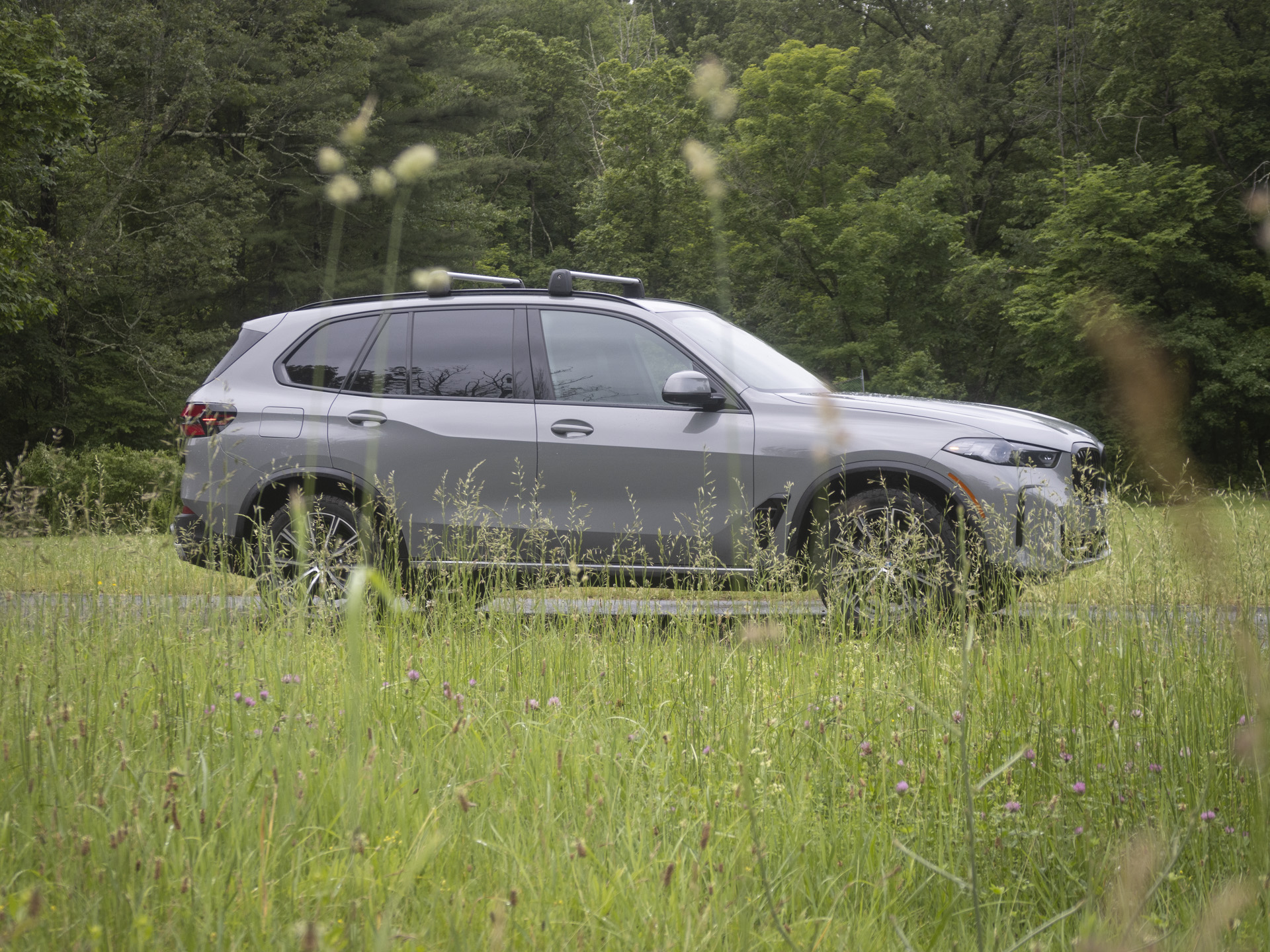 BMW X5 lurking