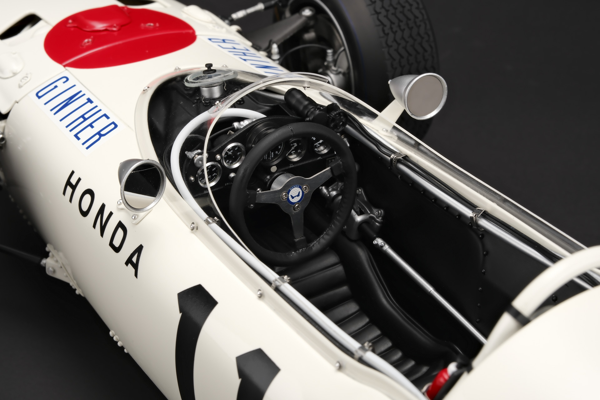 Honda RA272 model