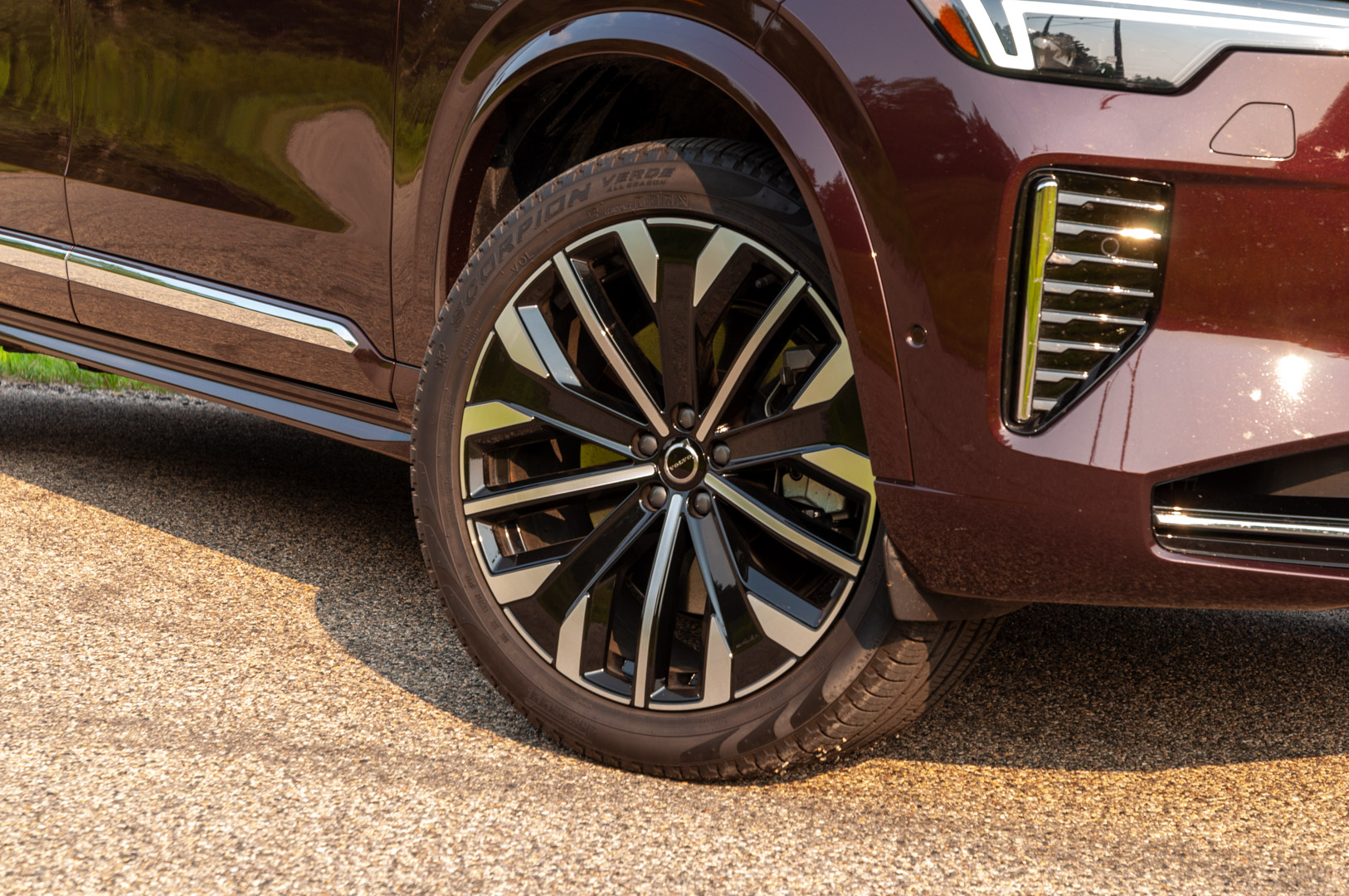 2025.5 Volvo XC90 T8