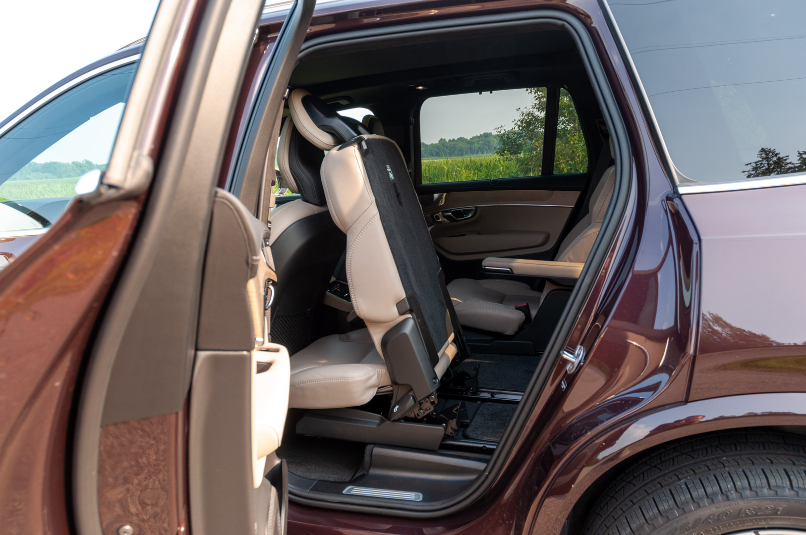 2025.5 Volvo XC90 T8