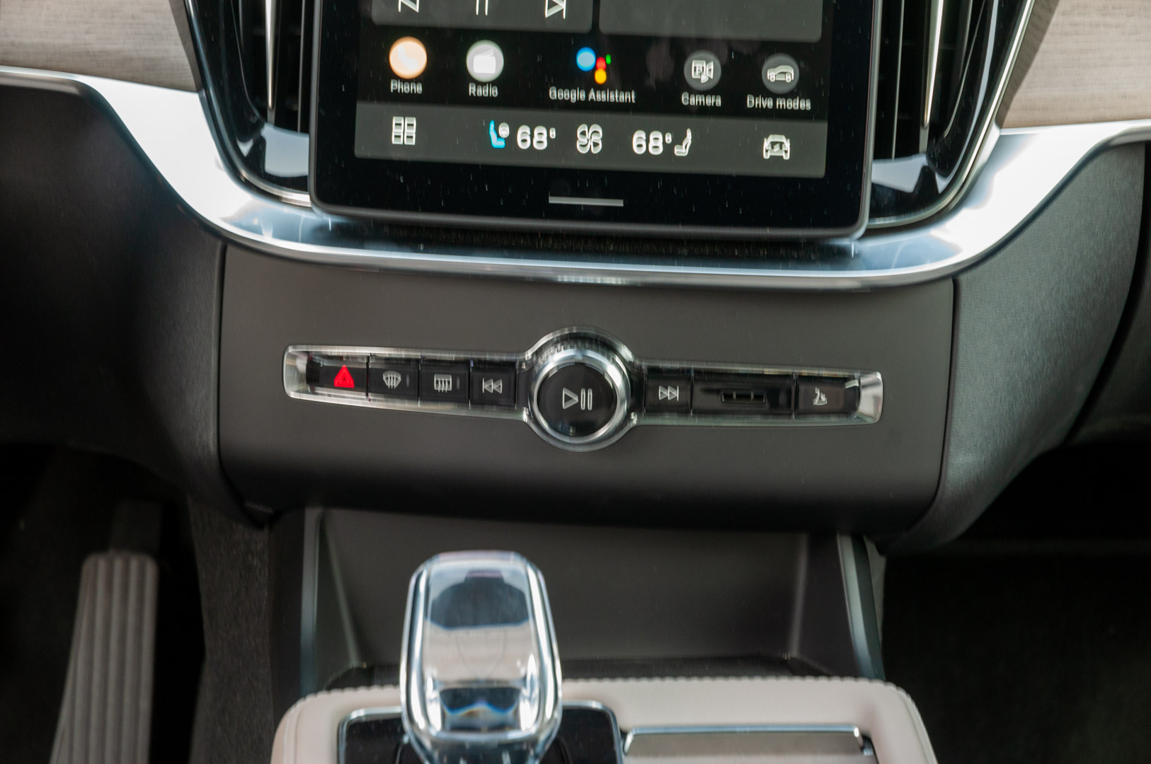 2025.5 Volvo XC90 T8