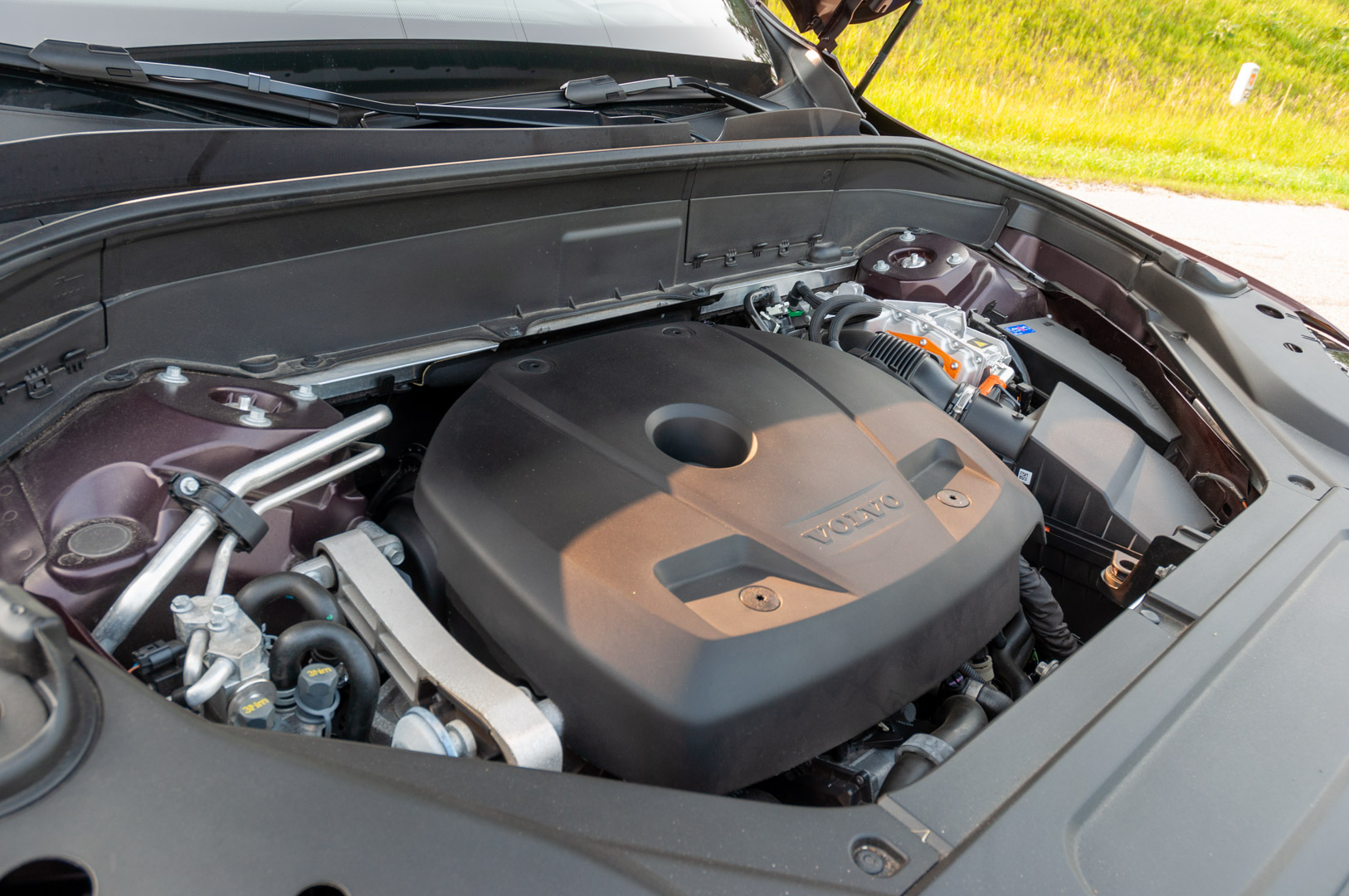 2025.5 Volvo XC90 T8