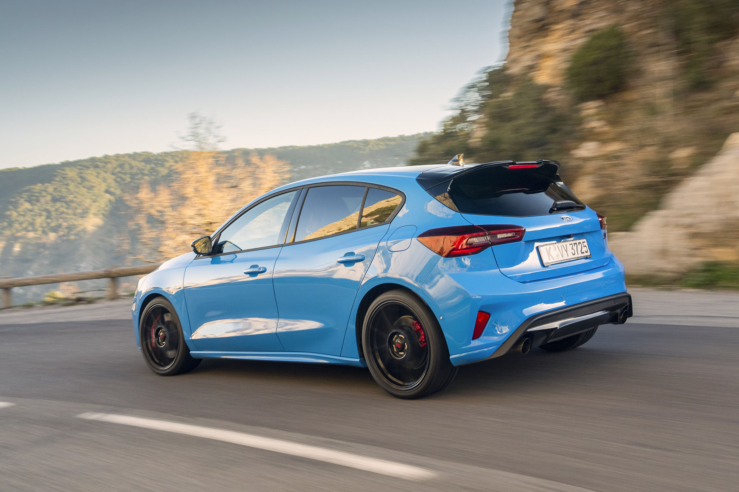 Blue Ford Focus ST