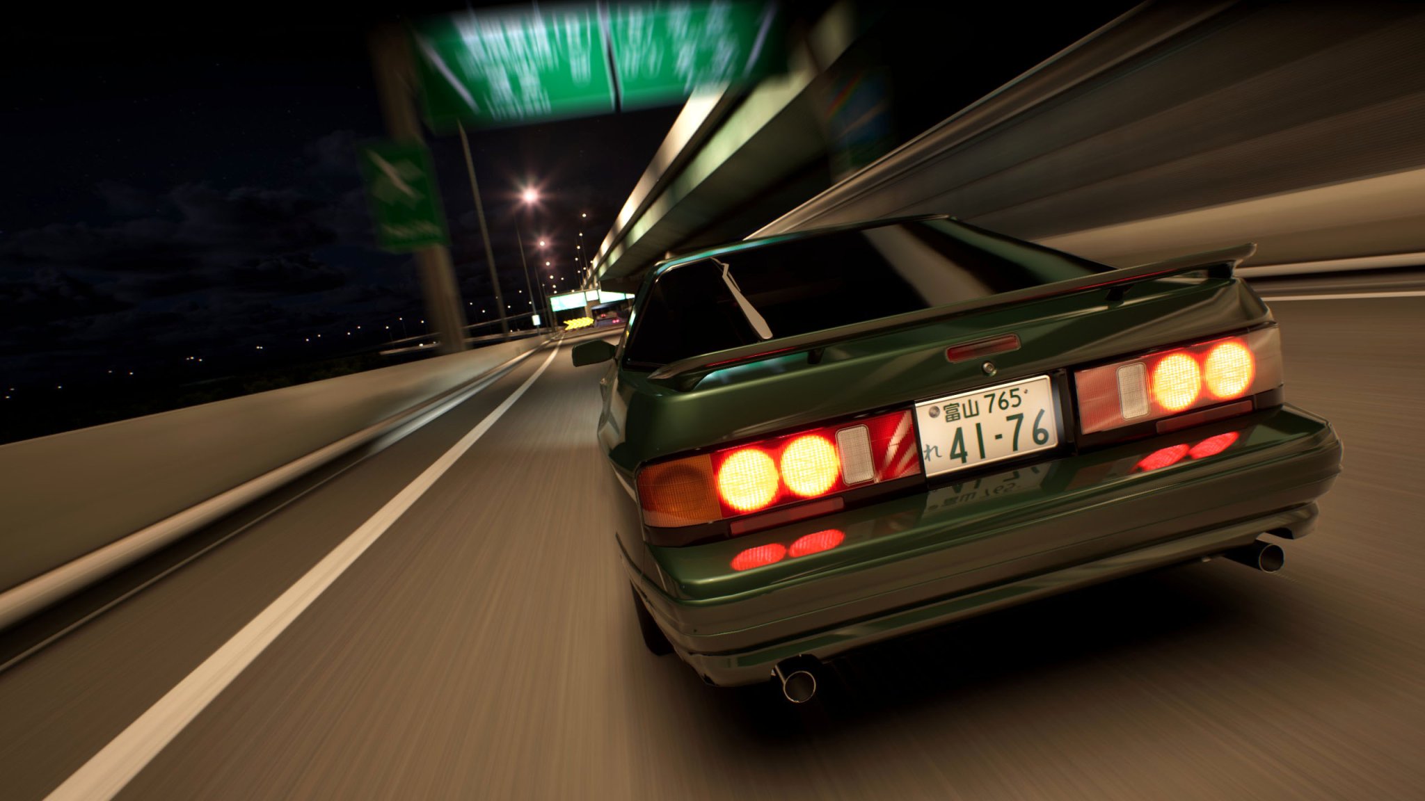 A Mazda RX-7 driving in Tokyo Xtreme Racer