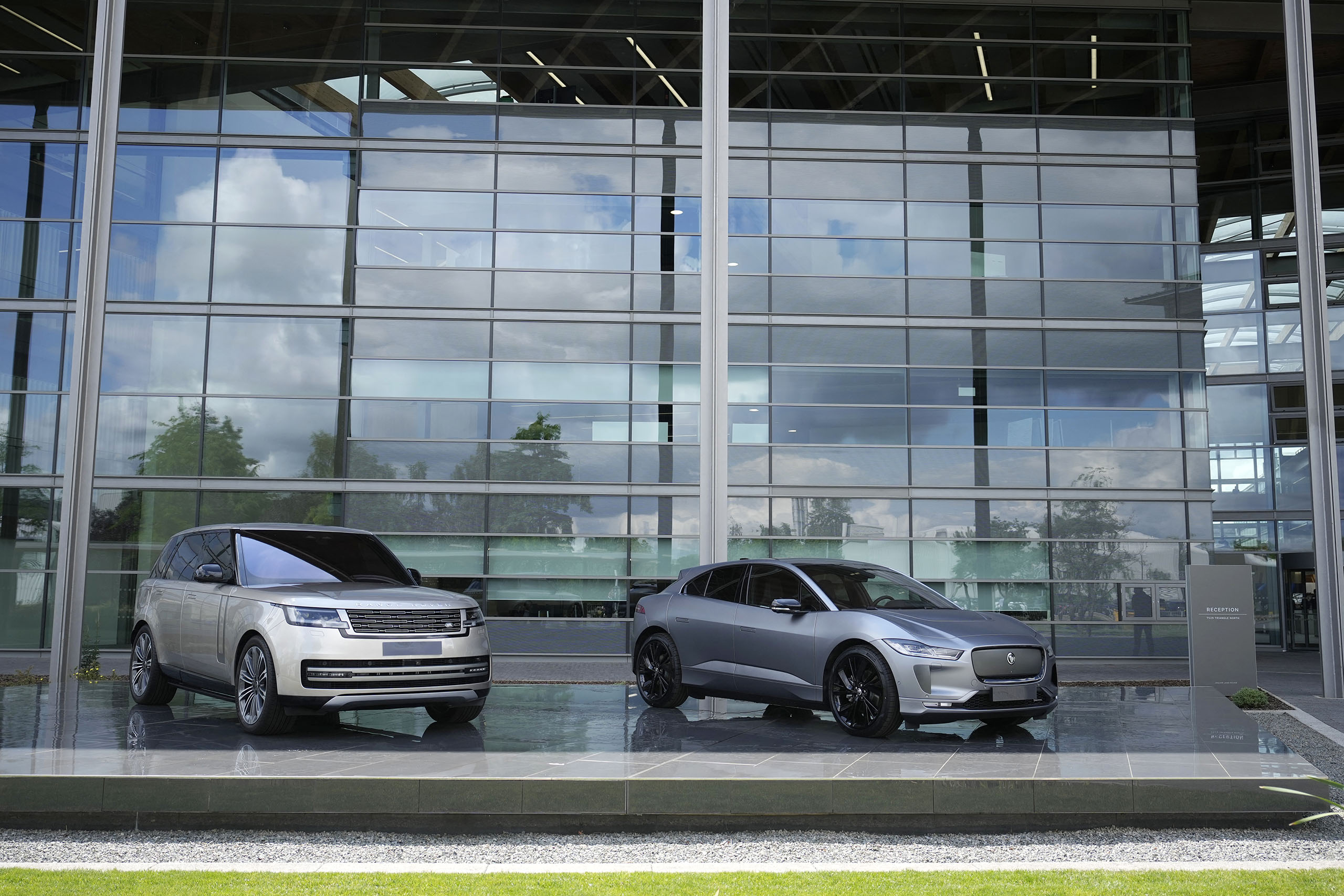 A general view of the Land Rover site during a visit from Britain's Prime Minister Rishi Sunak to Land Rover on July 19, 2023 in Warwick, central England, for an announcement on an electric car battery factory. Indian conglomerate Tata Group on Wednesday said it would build a gigafactory in Britain making batteries for its Jaguar and Land Rover electrical vehicles. (Photo by Christopher Furlong / POOL / AFP) (Photo by CHRISTOPHER FURLONG/POOL/AFP via Getty Images)