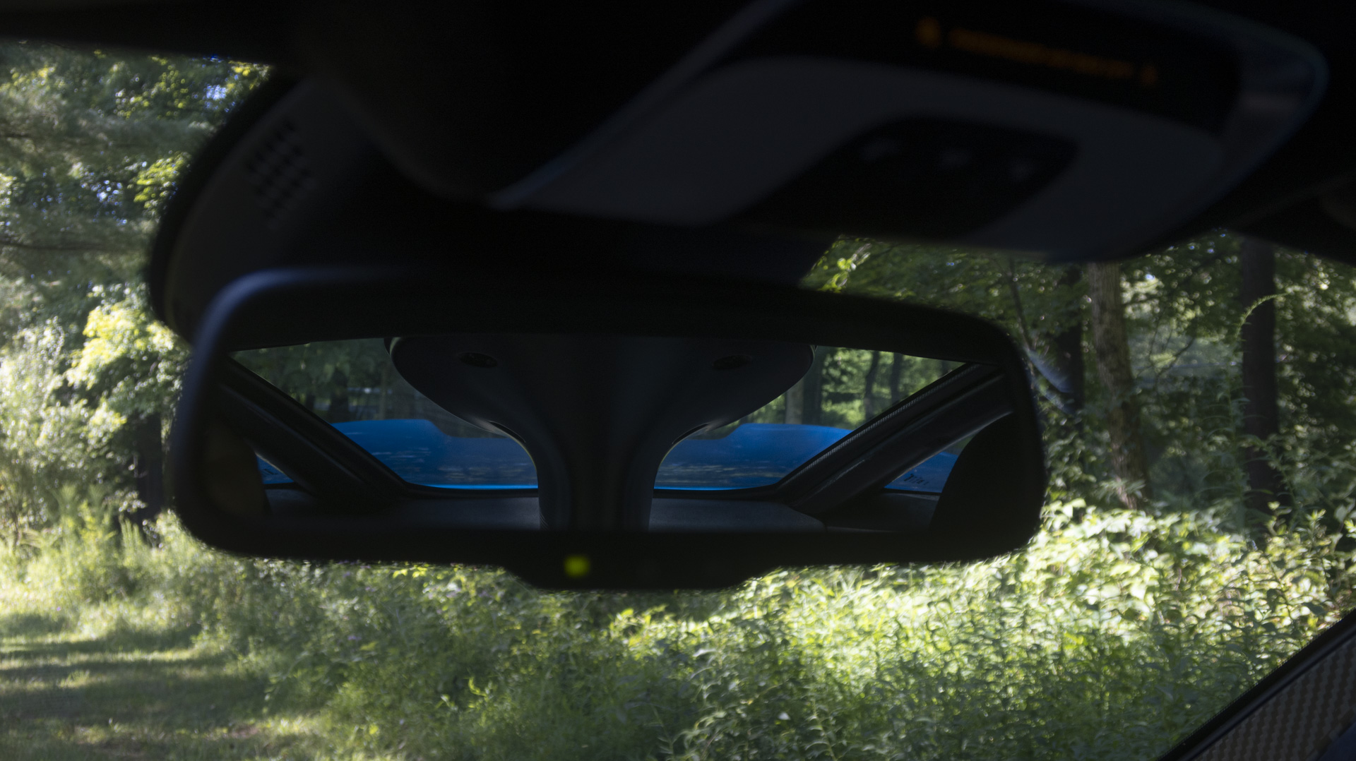 McLaren 765LT roof scoop.