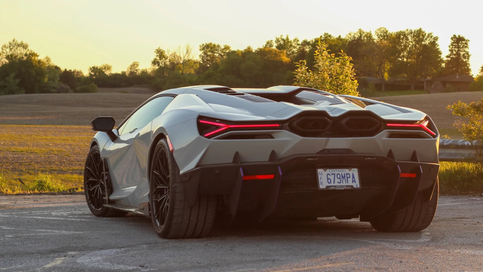 2025 Lamborghini Revuelto