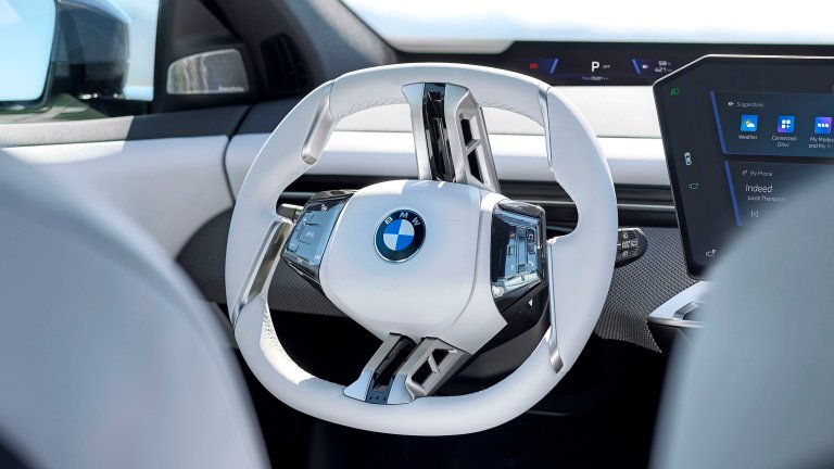 BMW iX3 steering wheel