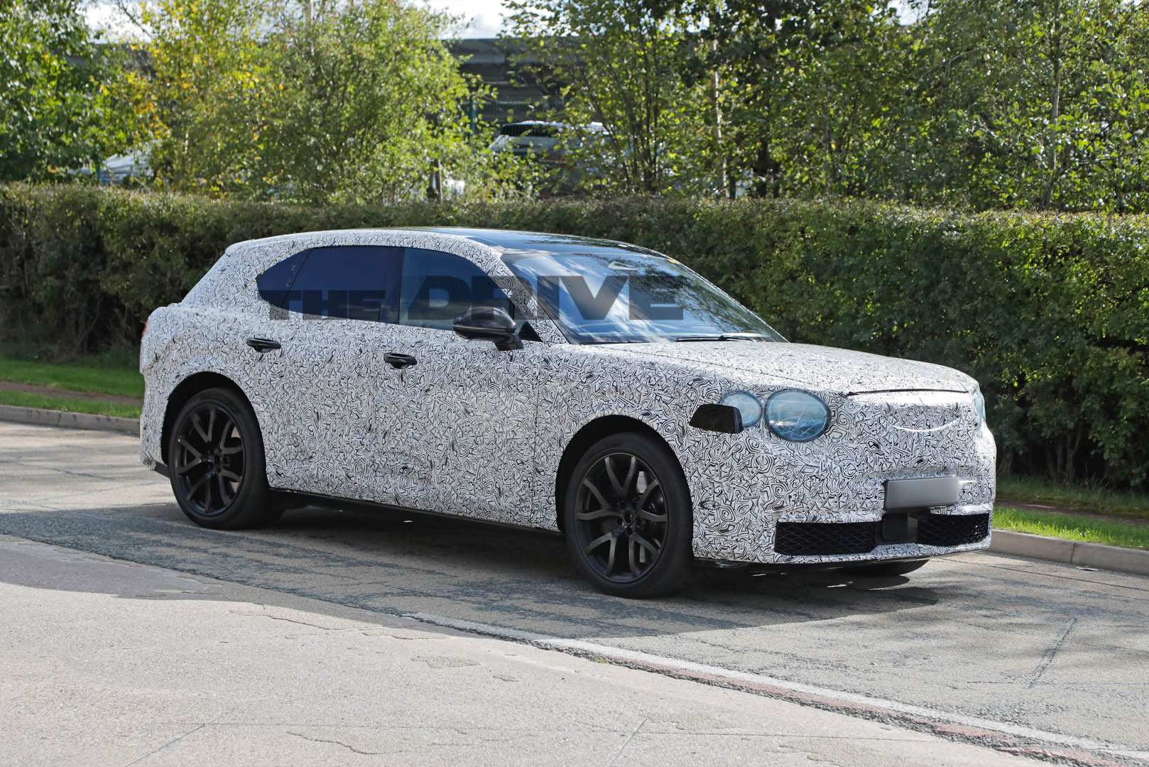 2028 Bentley electric SUV spy shots